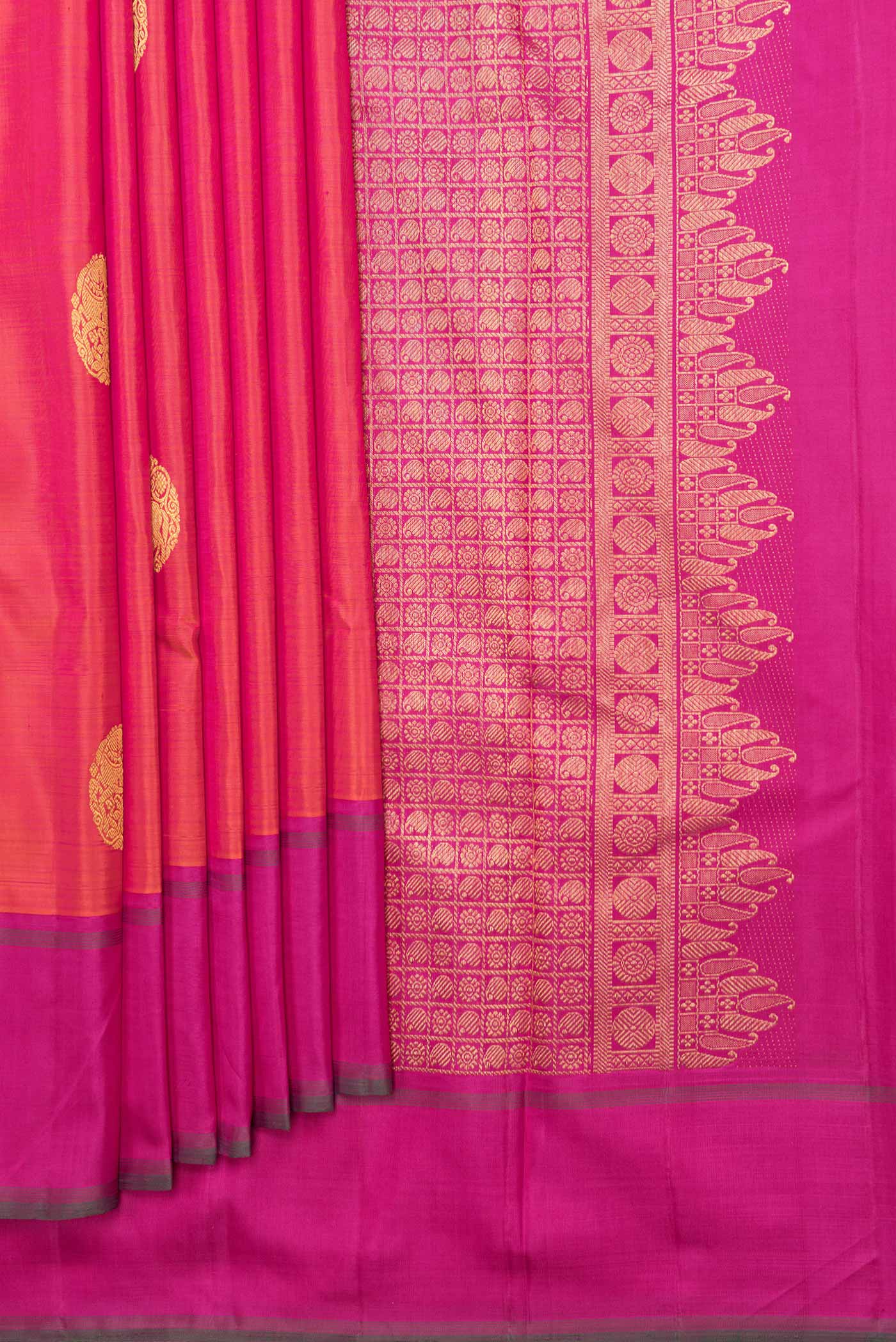 pleats pallu