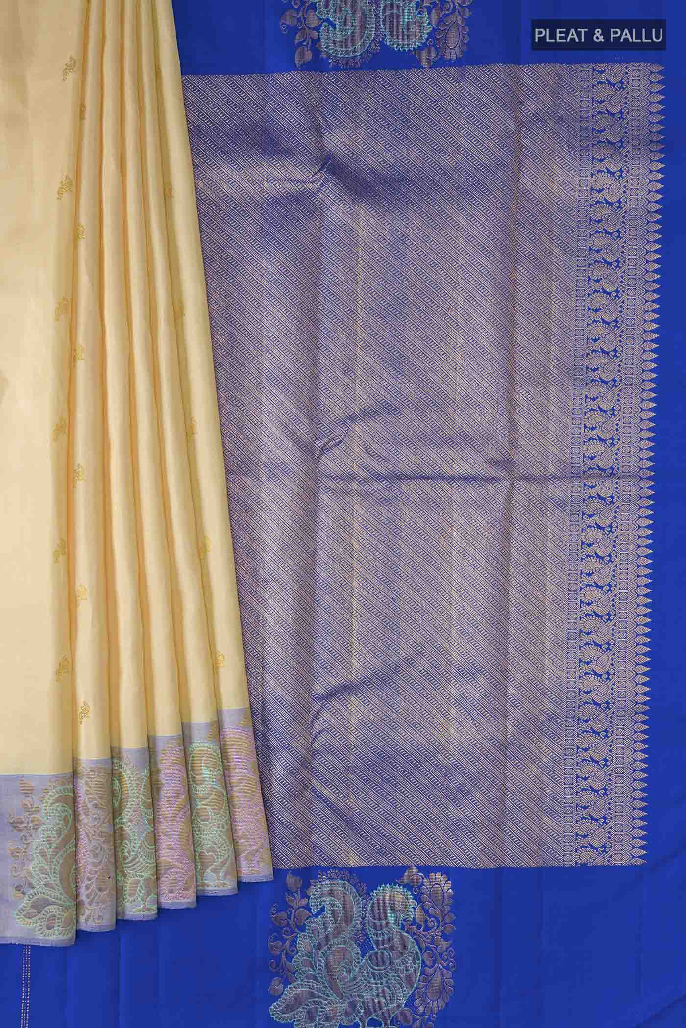 pleats pallu