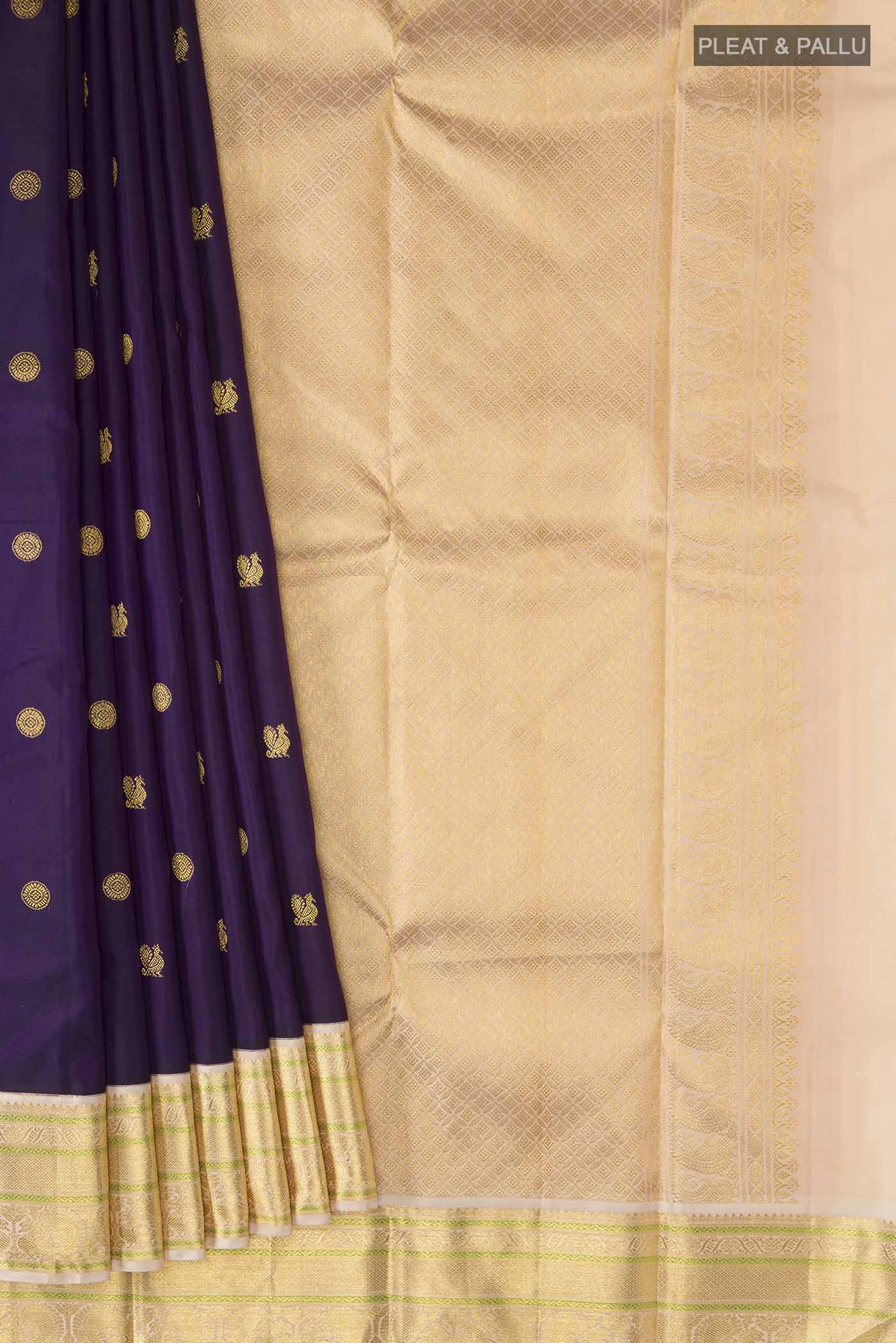 pleats pallu