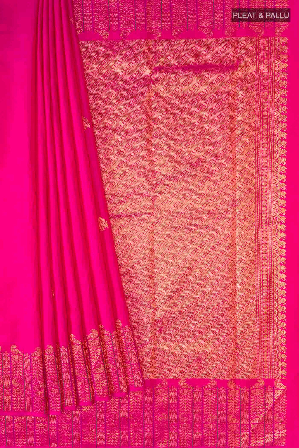 pleats pallu
