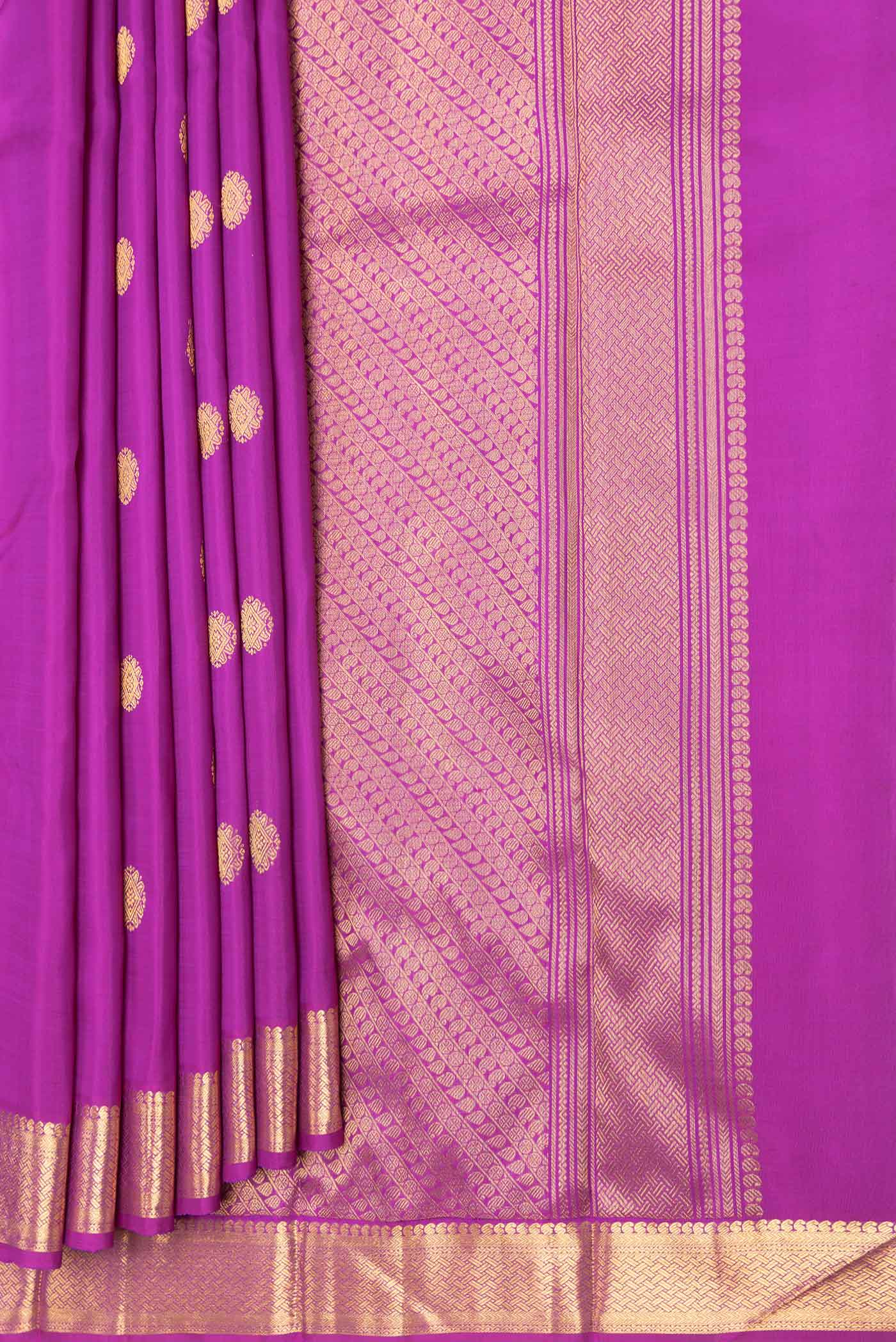 pleats pallu