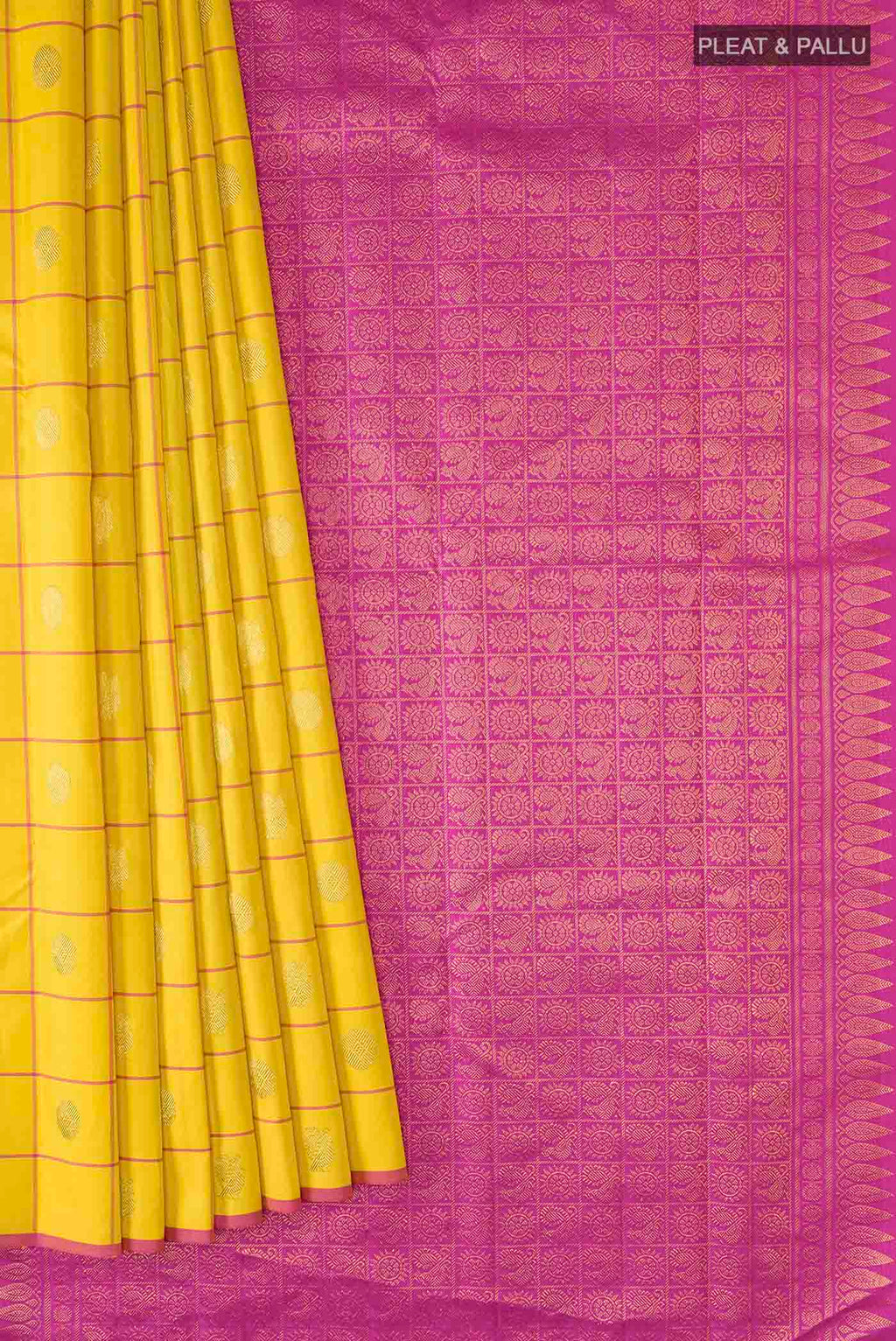 pleats pallu
