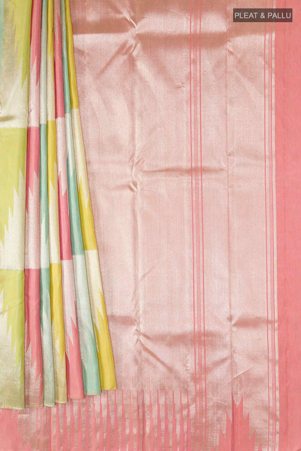 pleats pallu