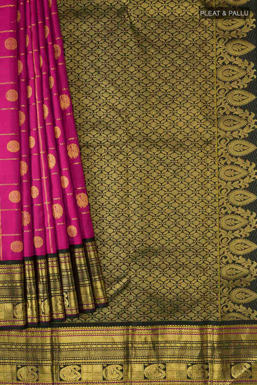 pleats pallu