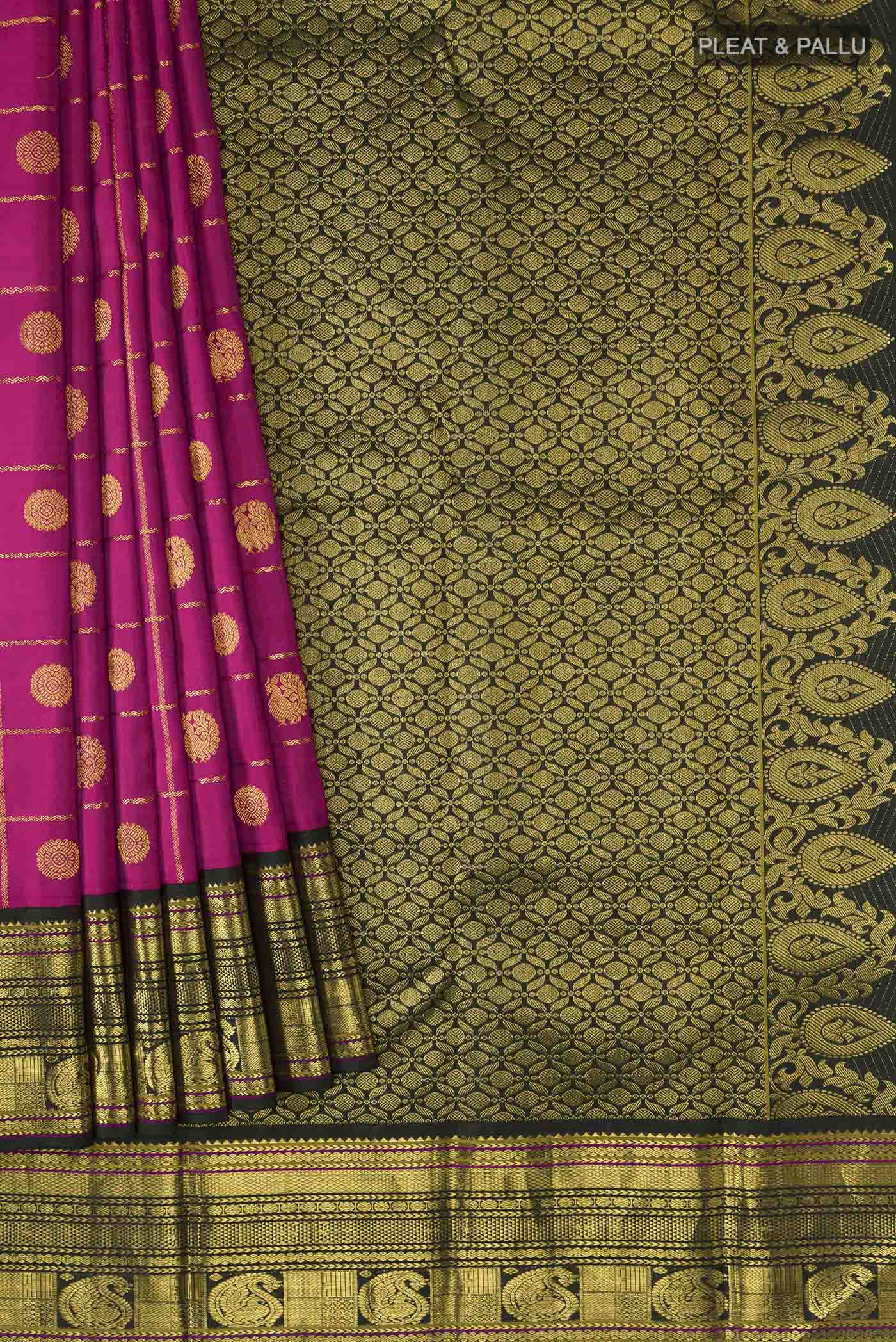 pleats pallu