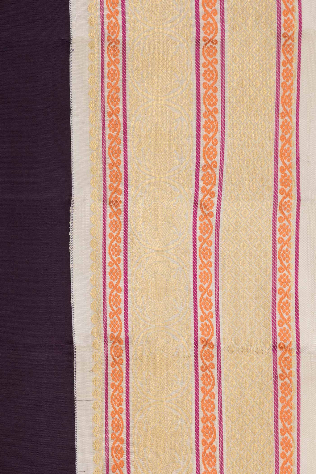 Border image of Burgundy Dual Tone Kanchipuram Silk Saree with Zari Butta on the body and Zari Border
