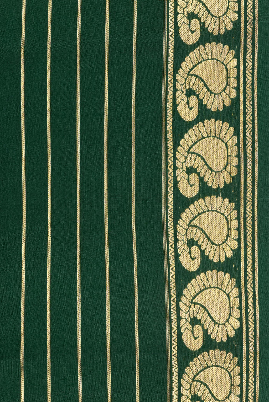 Border image of Bottle Green Dual Tone Mysore Silk Saree with Stripes on the body and Zari Border. 