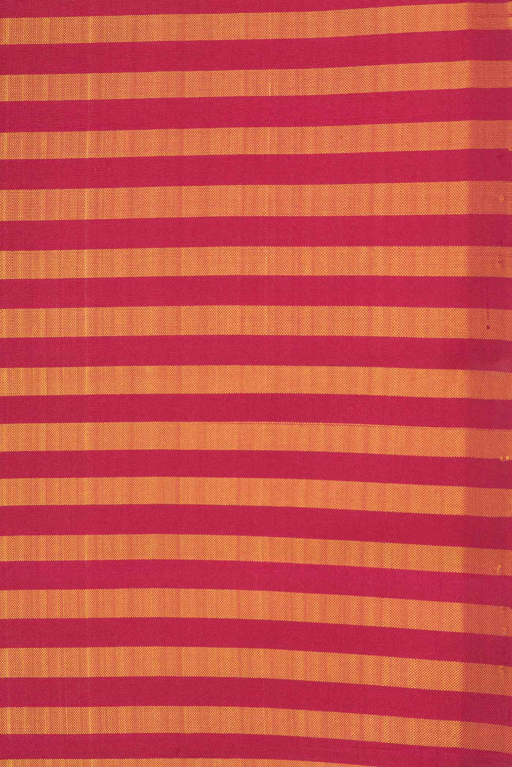 Border image of Maroon Dual Tone Kanjivaram Saree with Stripes on the body and Without Border. 