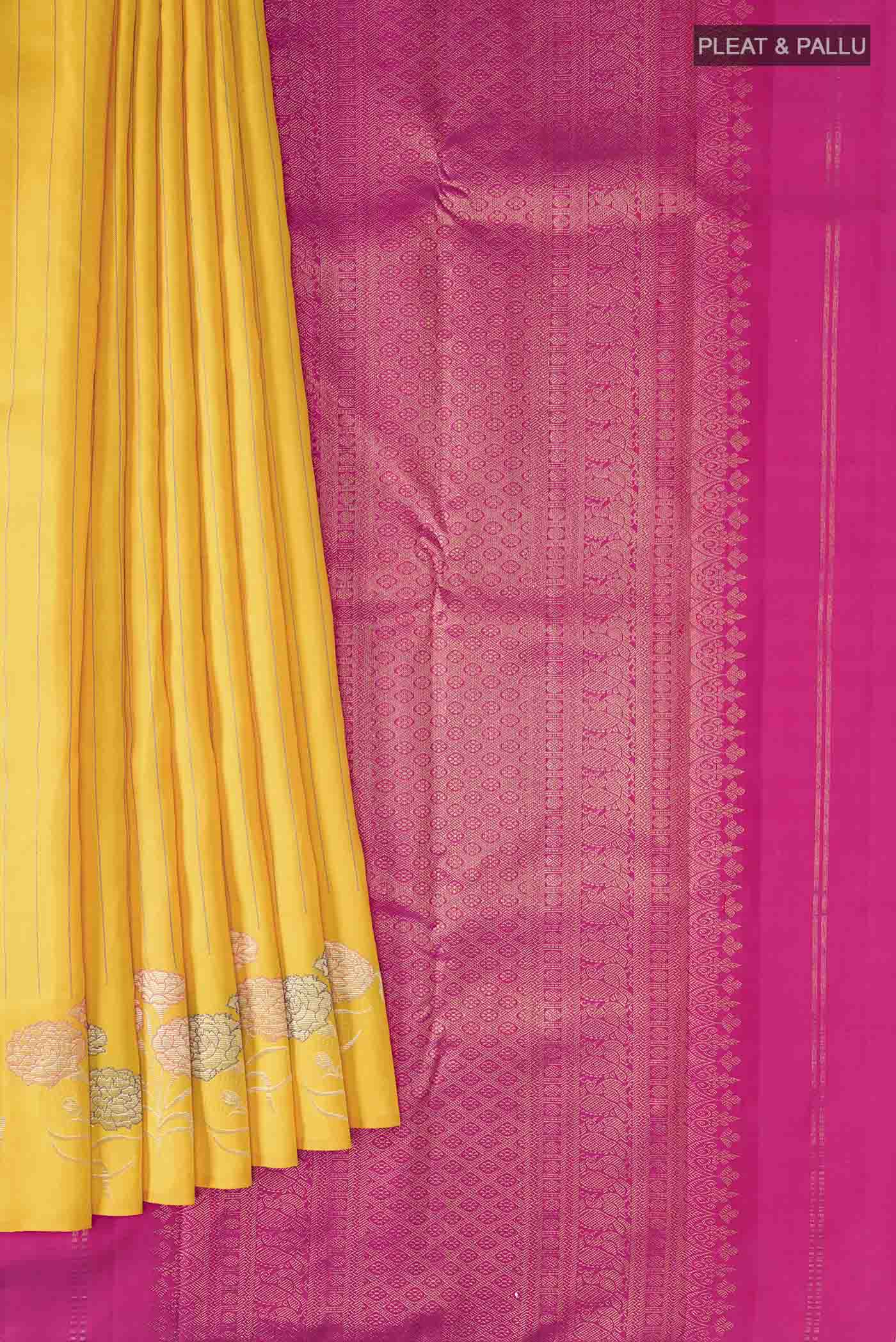 pleats pallu