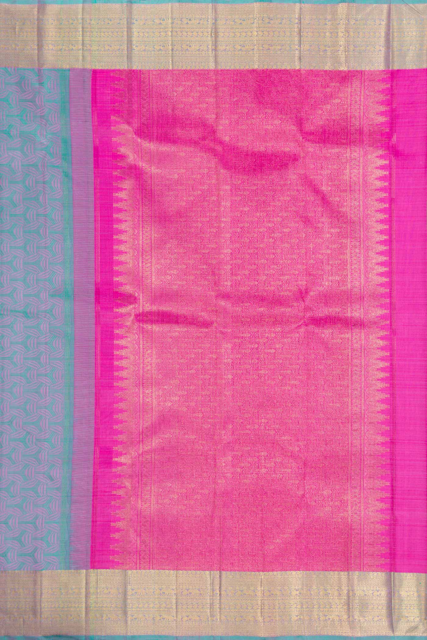 Close up image of the pallu of Pure Silk Pure Zari Green Dual Tone Kanchipuram Saree with Jacquard design on the body and Zari Border. 