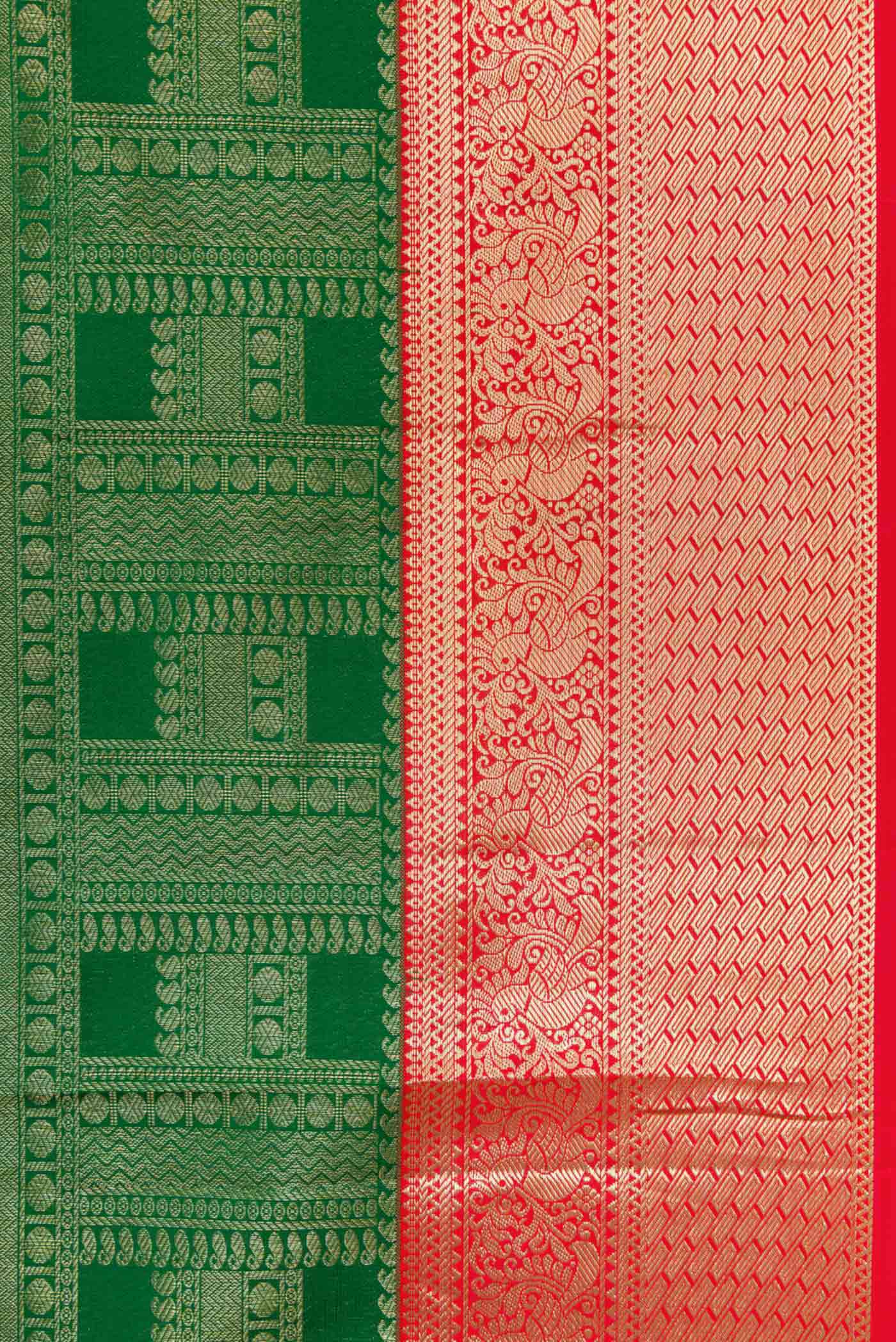 Border image of Green Dual Tone Kanjivaram Silk Saree with Zari Brocade on the body and Zari Border. 