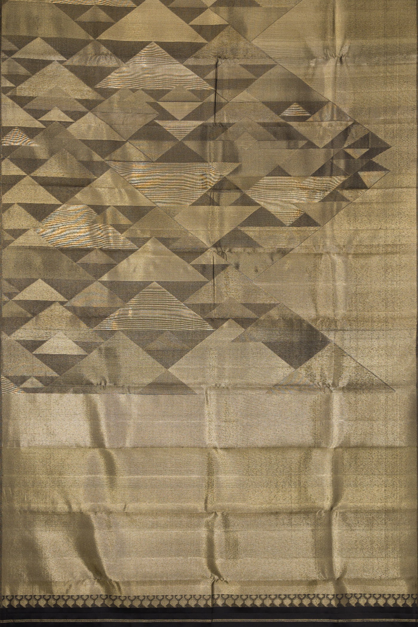 Flat view of Black Dual Tone Kanjivaram Silk Saree with Zari Brocade on the body and Without Border. 