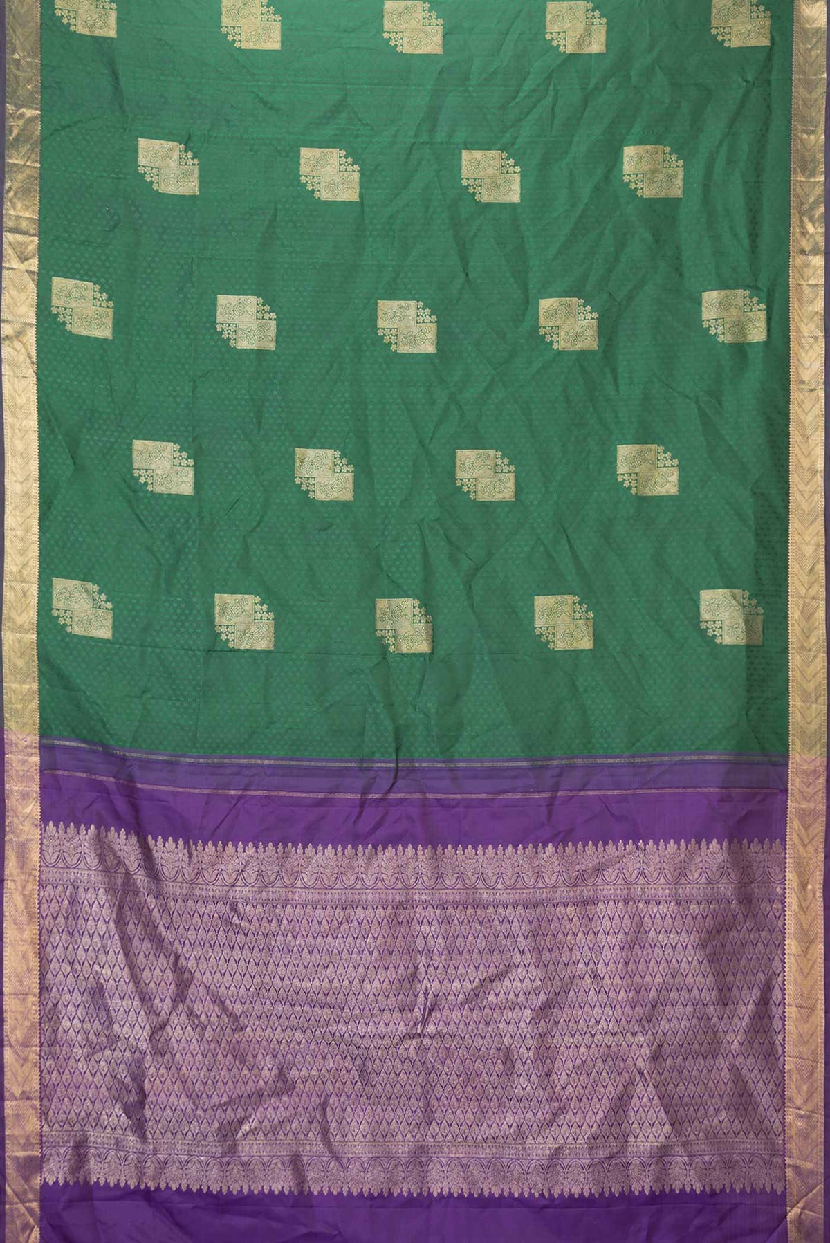 Flat view of Green Dual Tone Kanchipuram Saree with Jacquard With Zari Butta on the body and Zari Border