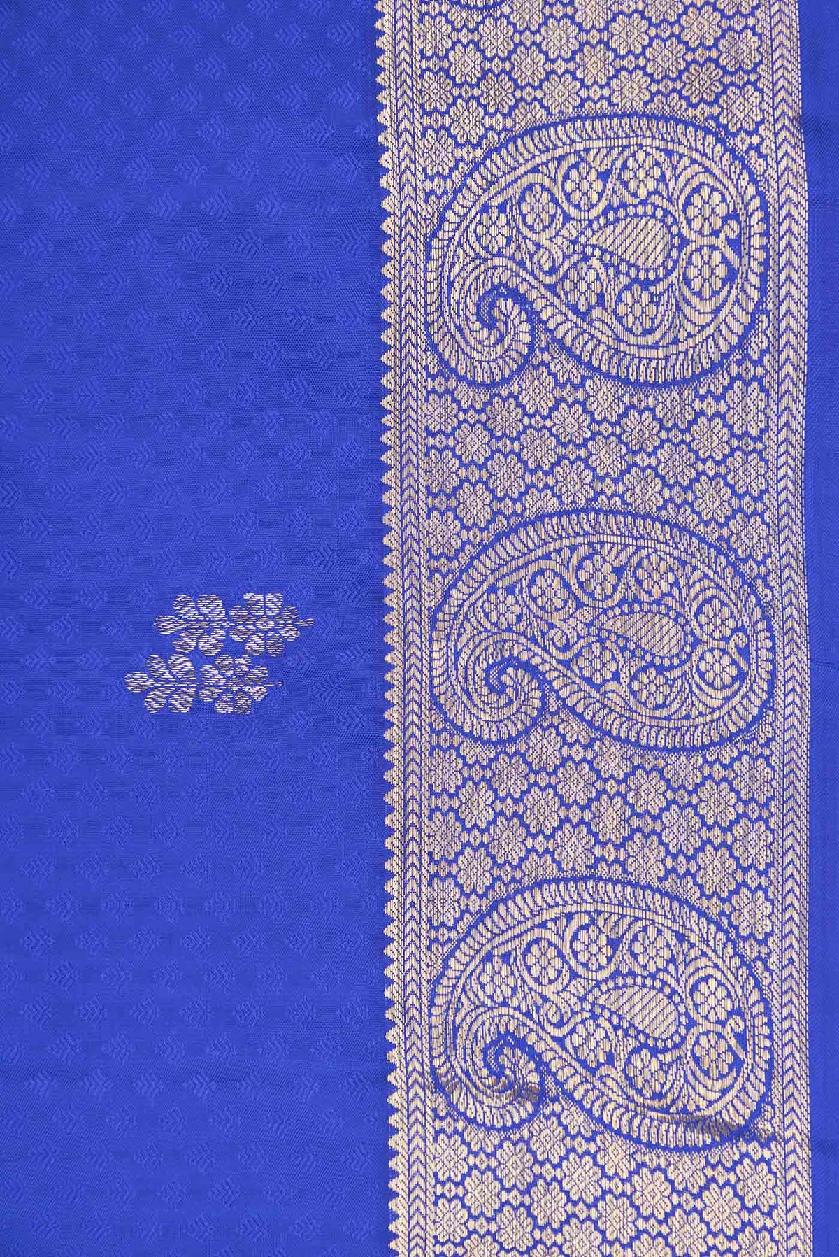 Border image of Pure Silk Pure Zari Royal Blue Dual Tone Kanchipuram Saree with Jacquard With Zari Butta on the body and Zari Border