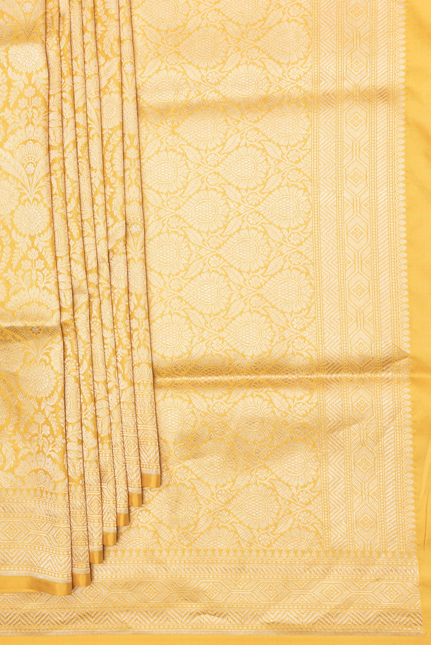 Pleats and pallu of Yellow Dual Tone Banarasi Silk Saree with Zari Brocade on the body and Zari Border. 
