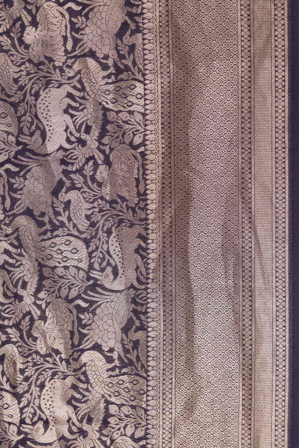 Border image of Navy Blue Dual Tone Banarasi Silk Saree with Zari Brocade on the body and Zari Border
