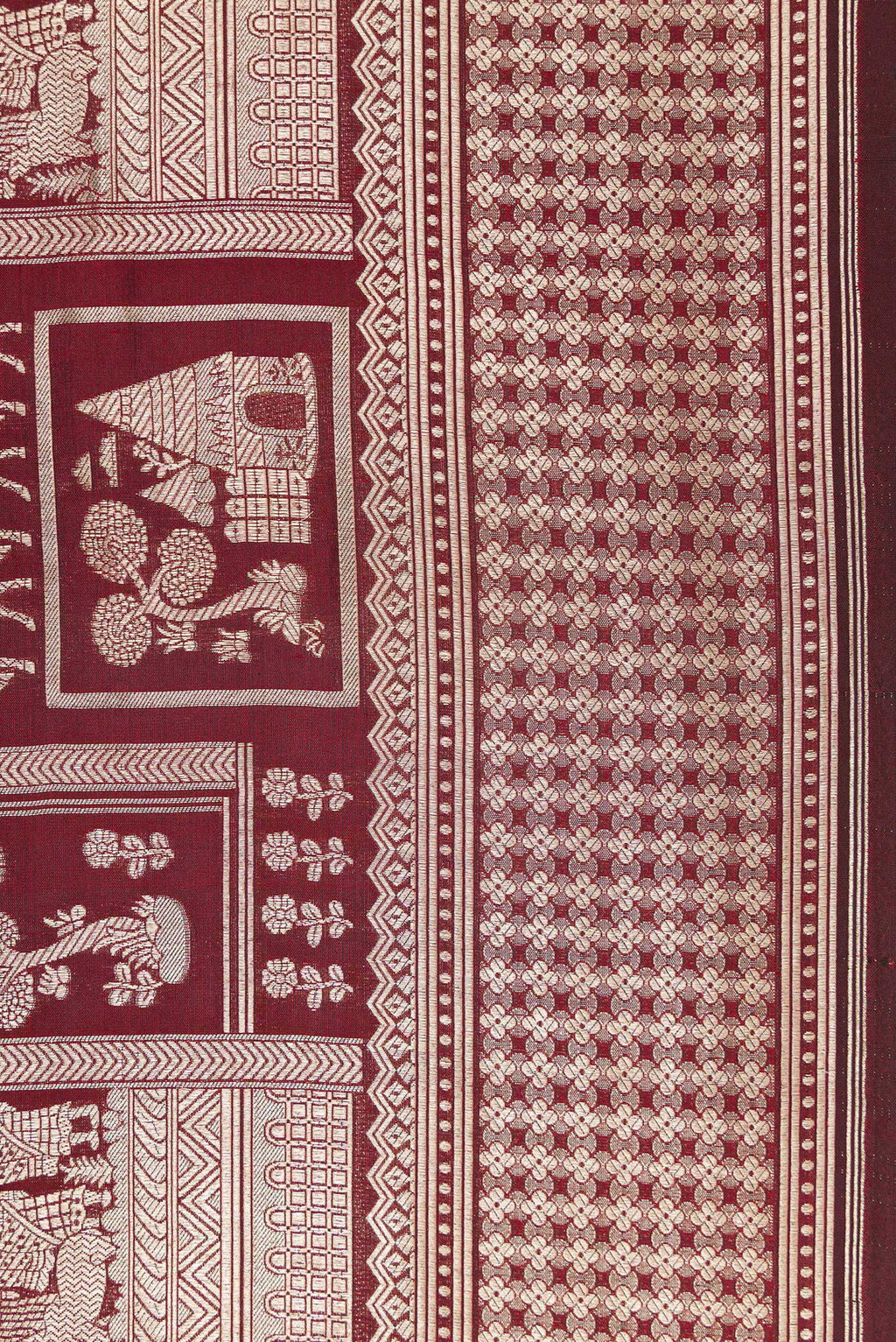 Border image of Maroon Dual Tone Banarasi Silk Saree with Zari Brocade on the body and Zari Border. 