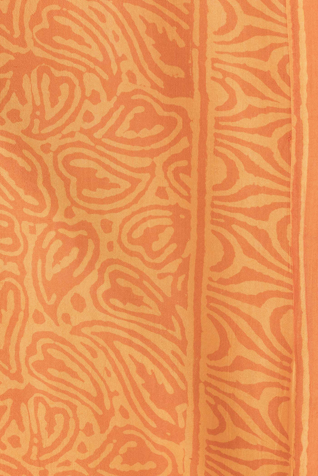 Border image of Orange Dual Tone Printed Silk Saree with Printed design on the body and Printed Border. 