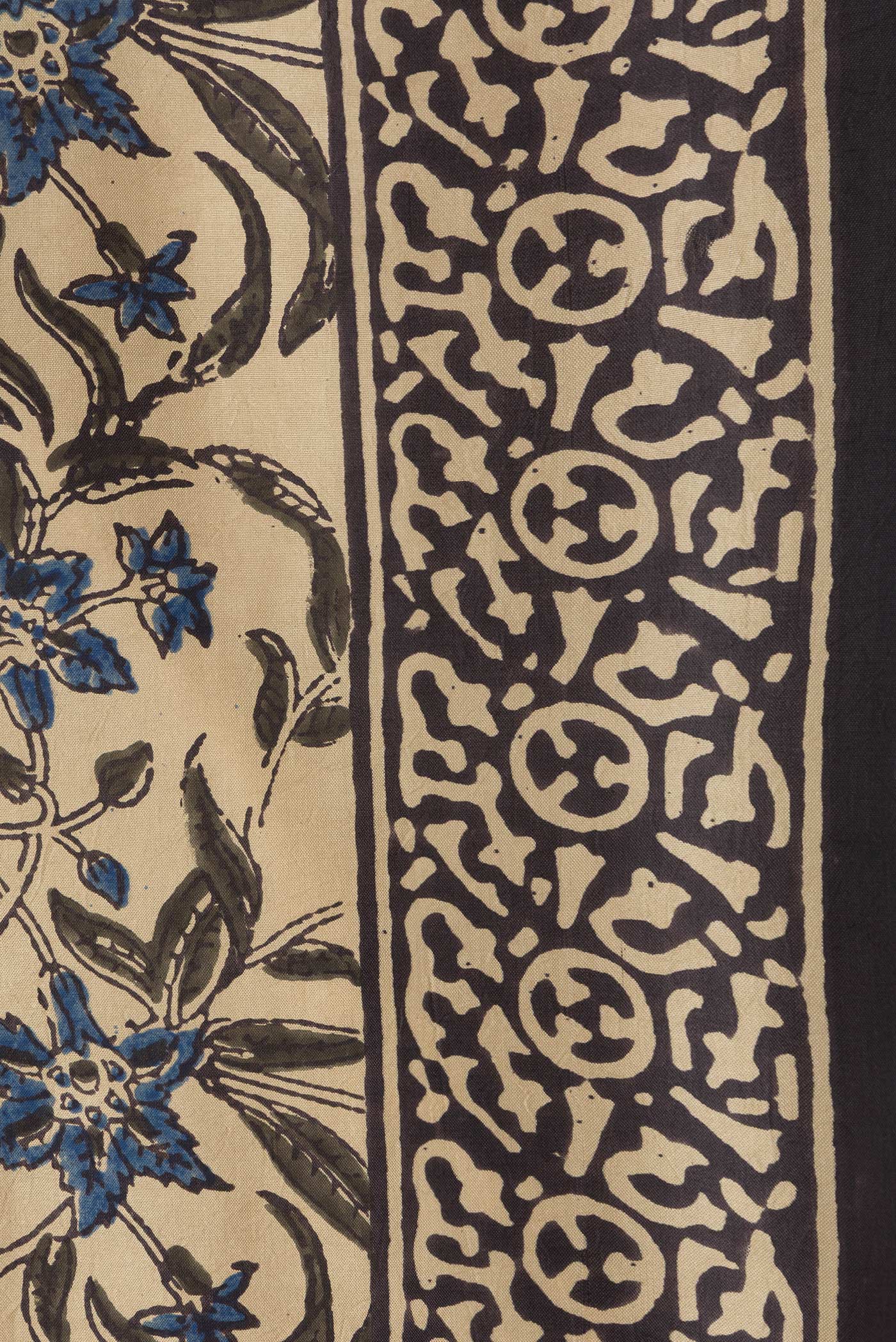 Border image of Beige Dual Tone Printed Silk Saree with Printed design on the body and Printed Border. 