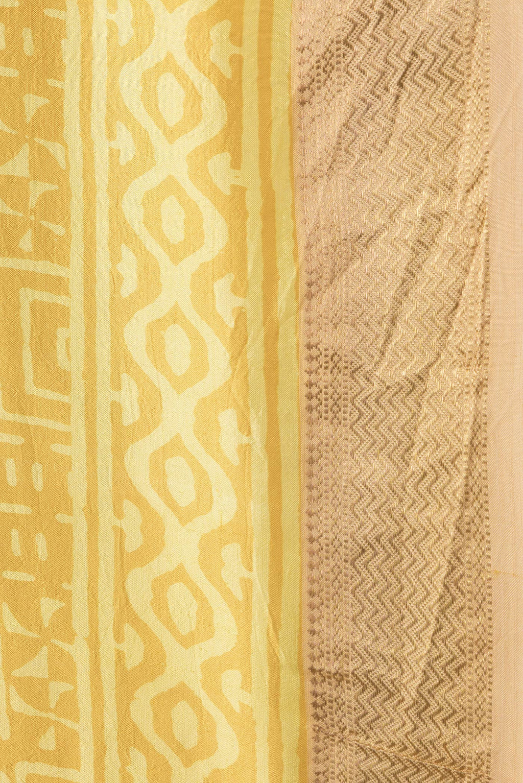 Border image of Mustard Dual Tone Printed Silk Saree with Printed design on the body and Zari Border. 