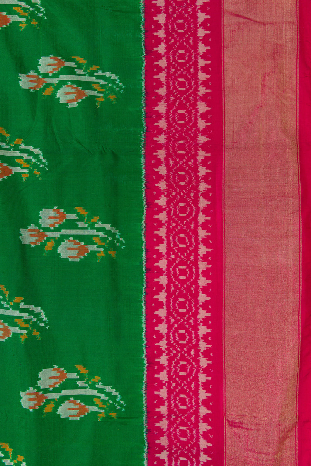 Border image of Green Dual Tone Double Ikat Saree with Ikat Print on the body and Ikat Border. 