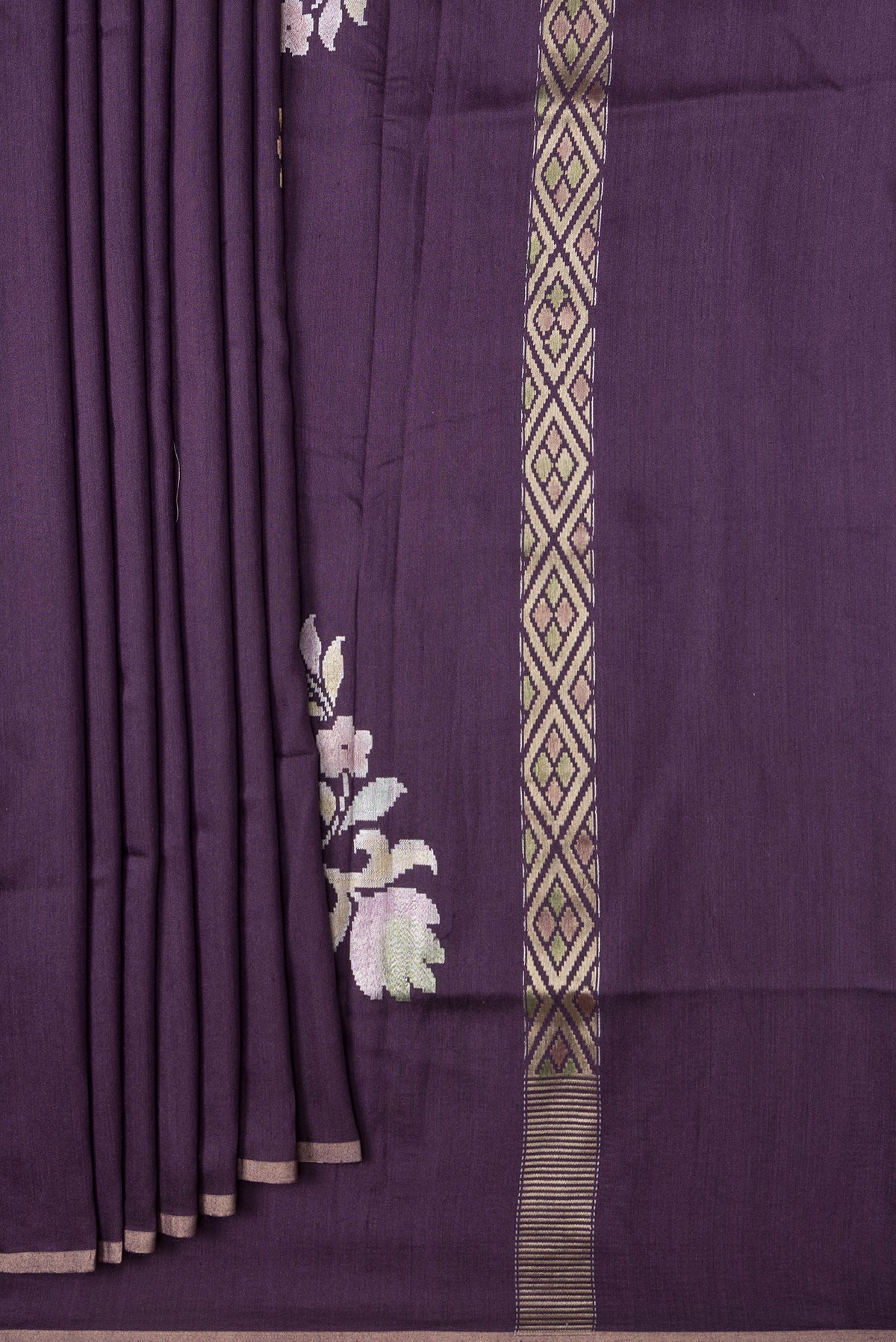 Pleats and pallu of Burgundy Dual Tone Tussar Silk Saree with Plain Body and Fancy Border. 