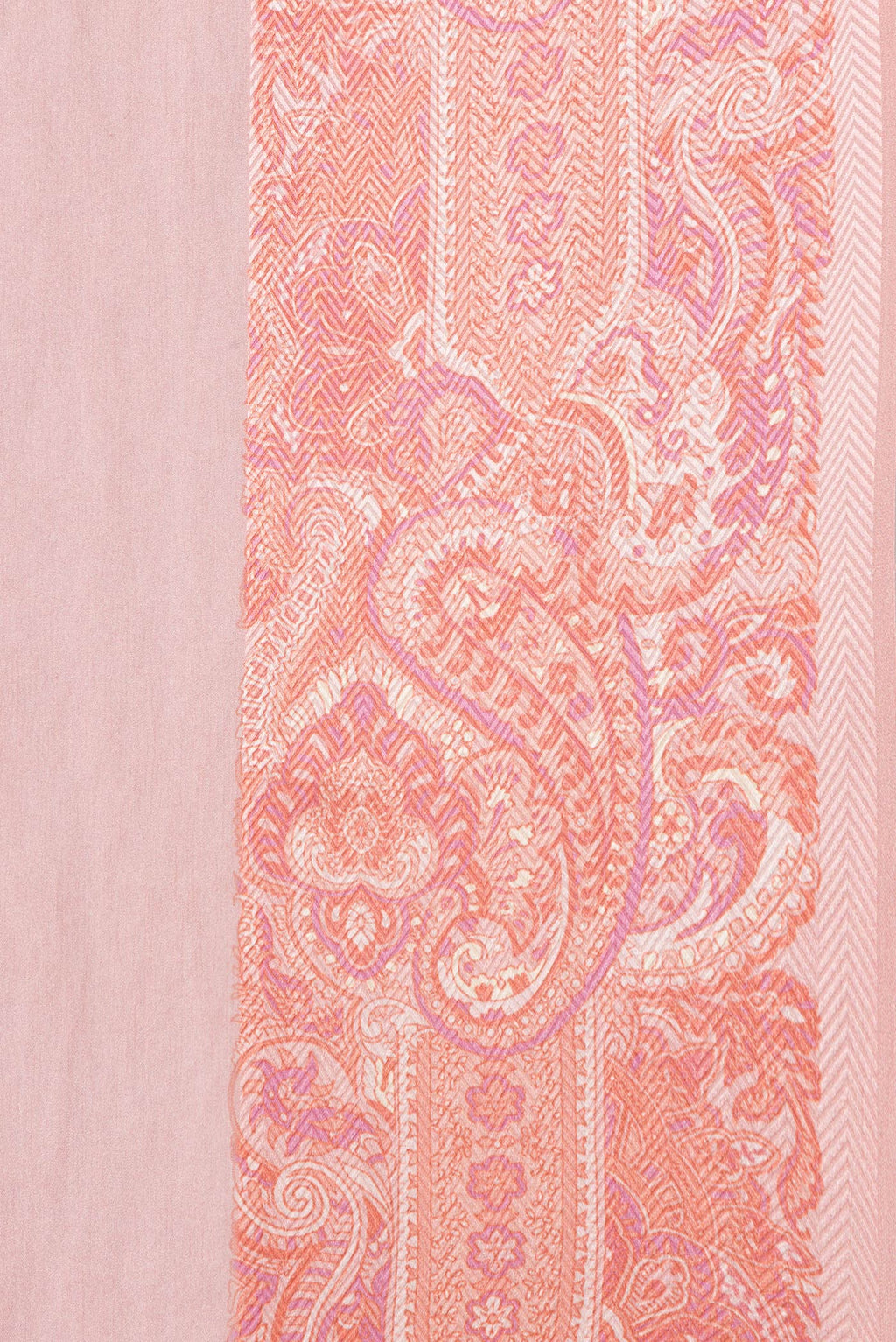Border image of Pink Dual Tone Mysore Chiffon Saree with Plain Body and Printed Border. 