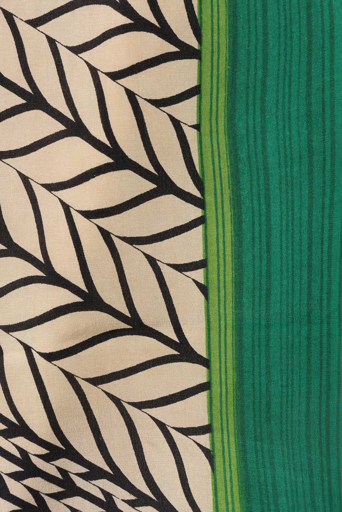Border image of Beige Dual Tone Mysore Crepe Saree with Printed design on the body and Plain Border. 