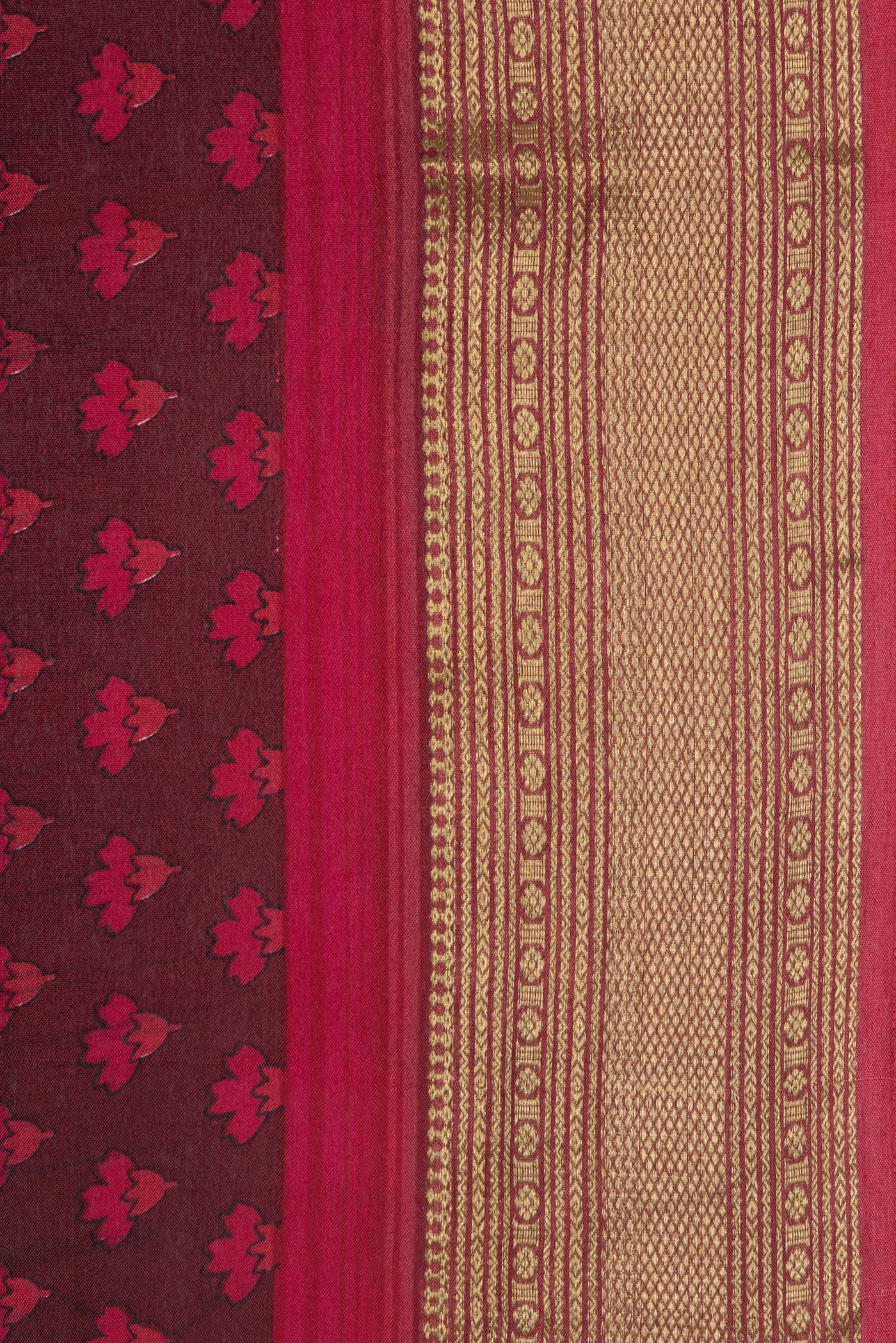 Border image of Maroon Dual Tone Crepe Saree with Printed design on the body and Zari Border. 