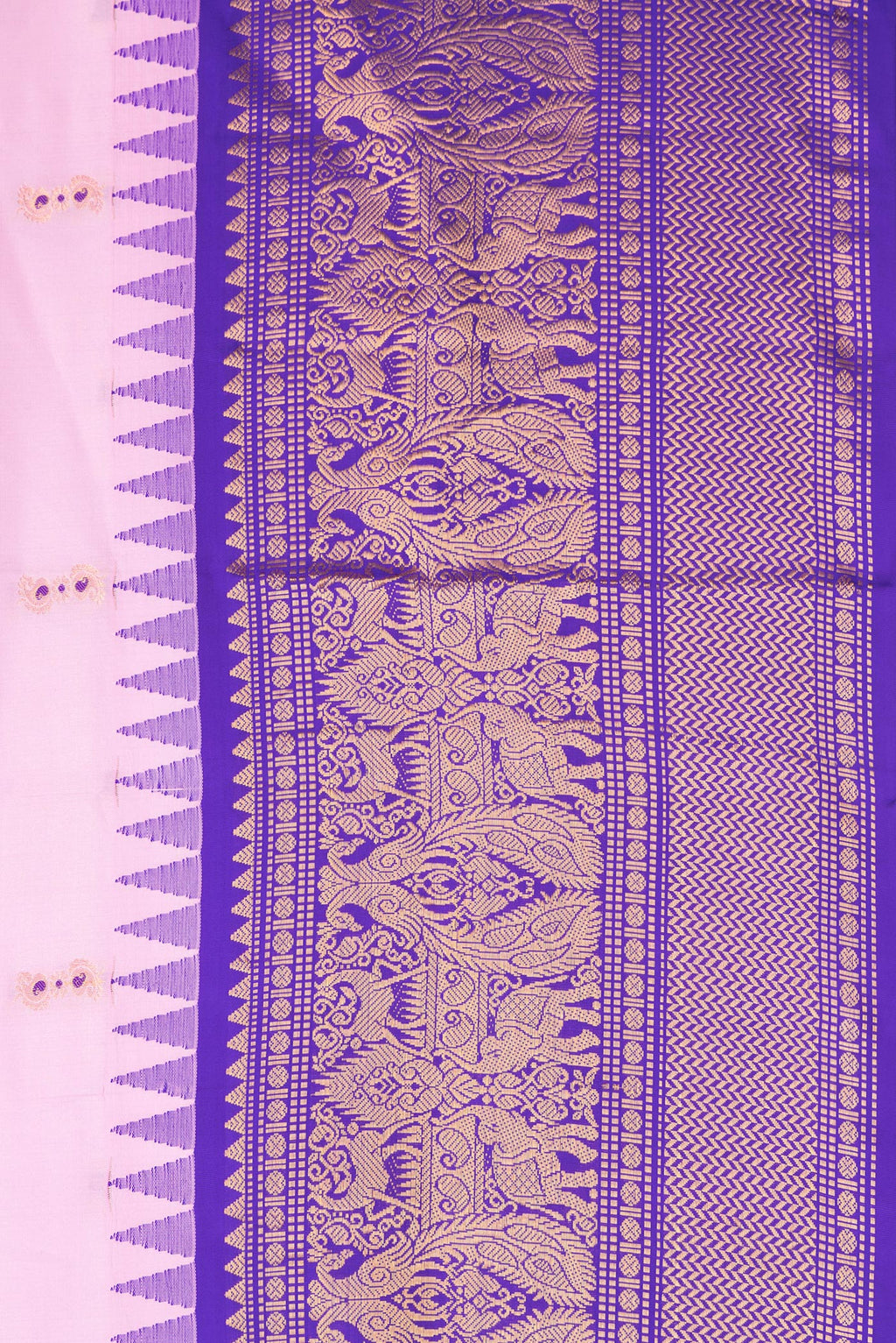 Border image of Pure Silk Rose pink Dual Tone Soft Saree with Zari And Thread Butta on the body and Fancy Border. 
