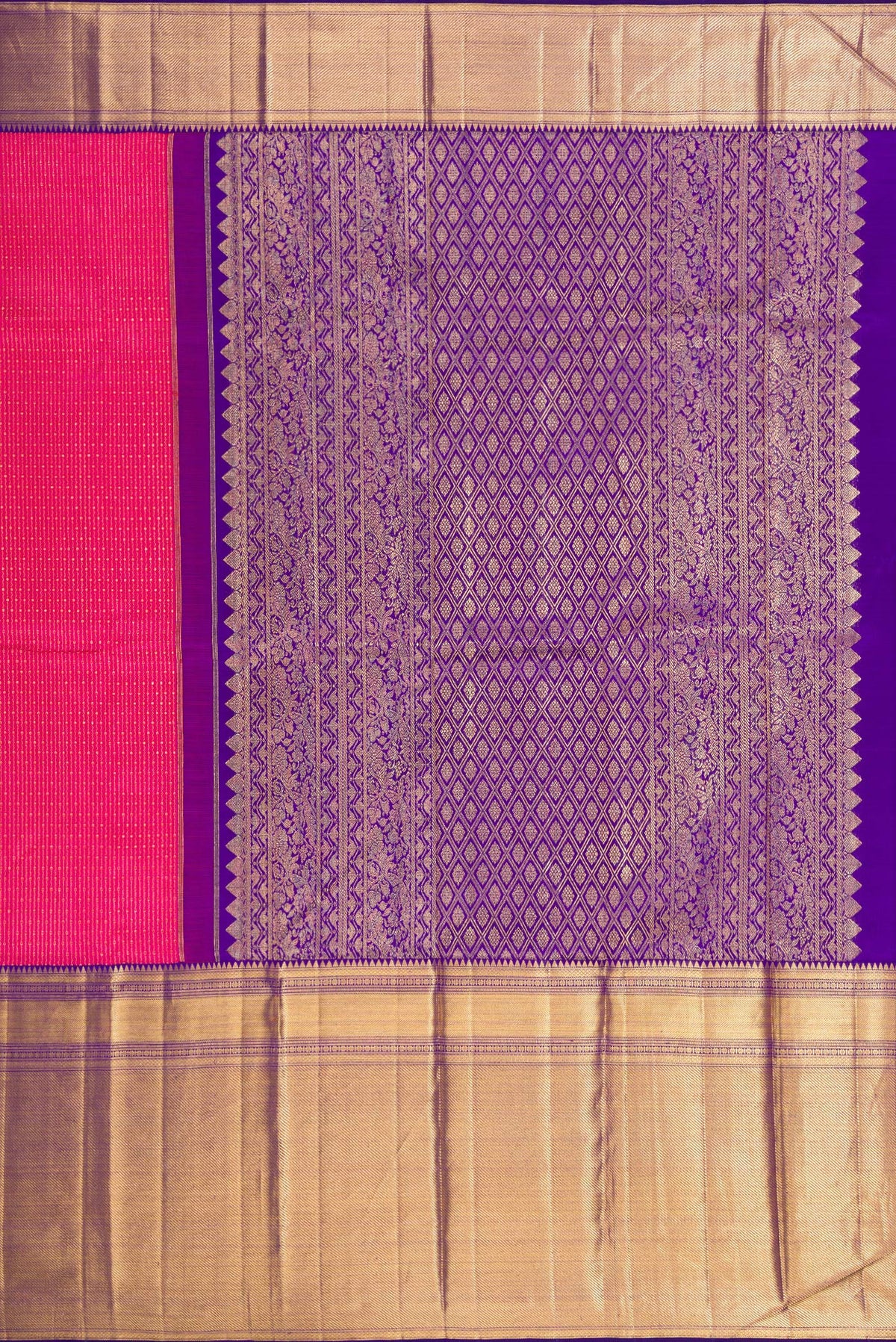 Close up image of the pallu of Pink Dual Tone Kanchipuram Silk Saree with Zari Brocade on the body and Zari Border. 