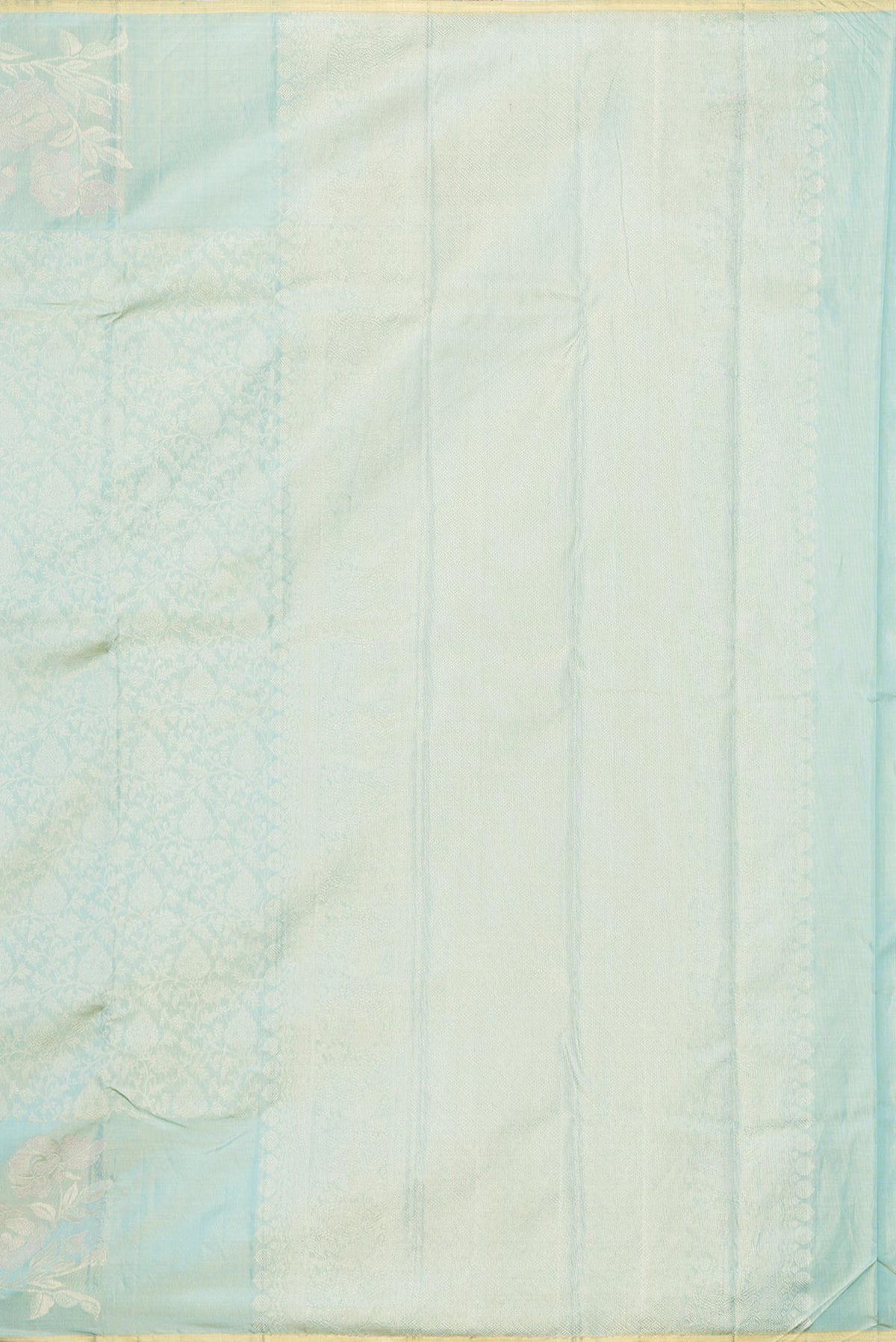 Close up image of the pallu of Light Green Dual Tone Kanchipuram Tissue Saree with Zari Brocade on the body and Fancy Border. 