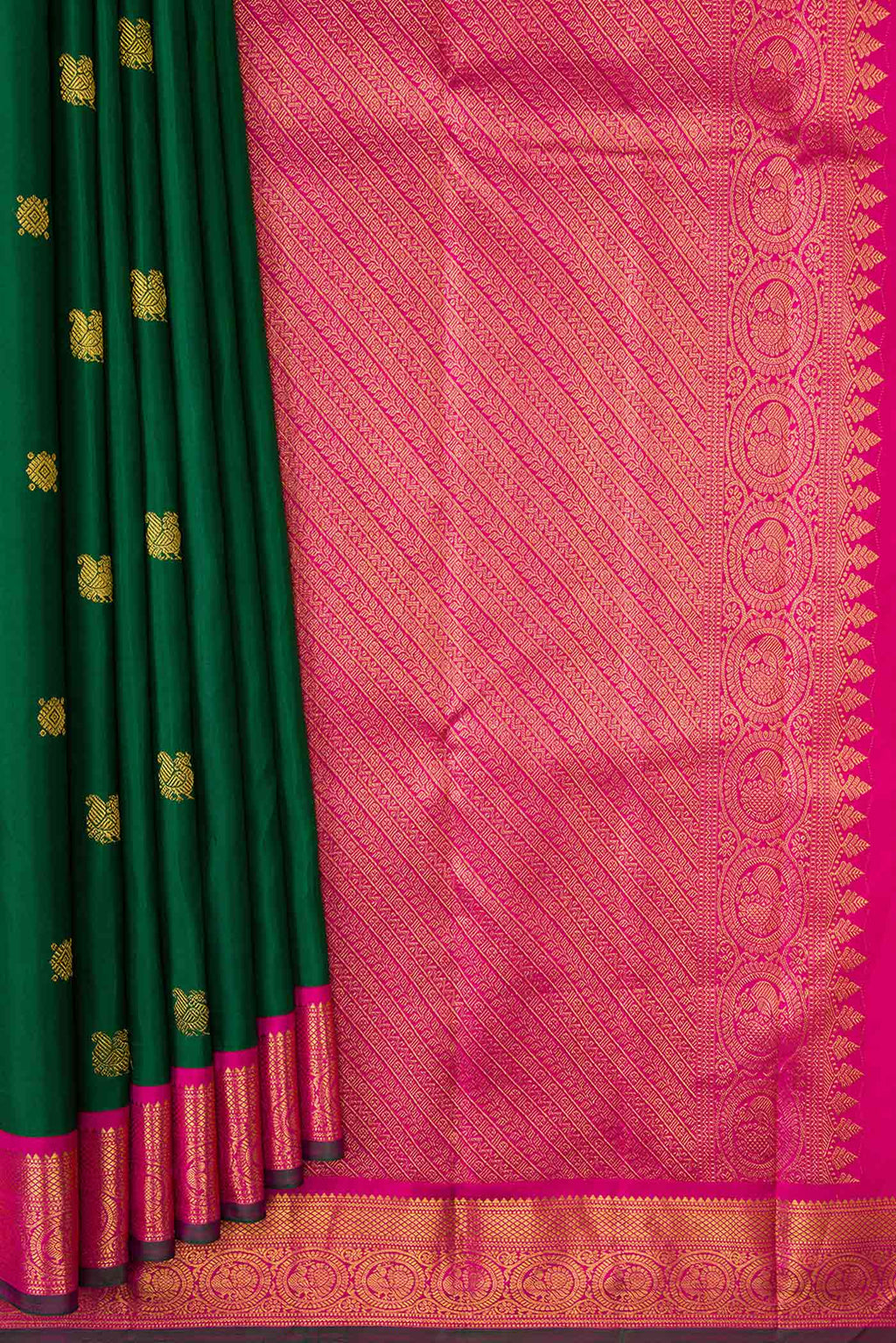 pleats pallu