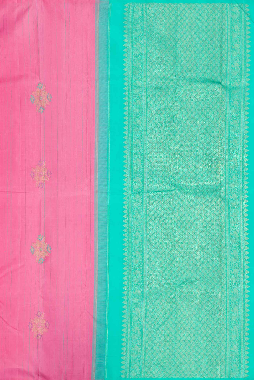 Close up image of the pallu of Pure Silk Pure Zari Pink Dual Tone Kanchipuram Saree with Zari And Thread Butta on the body and Without Border