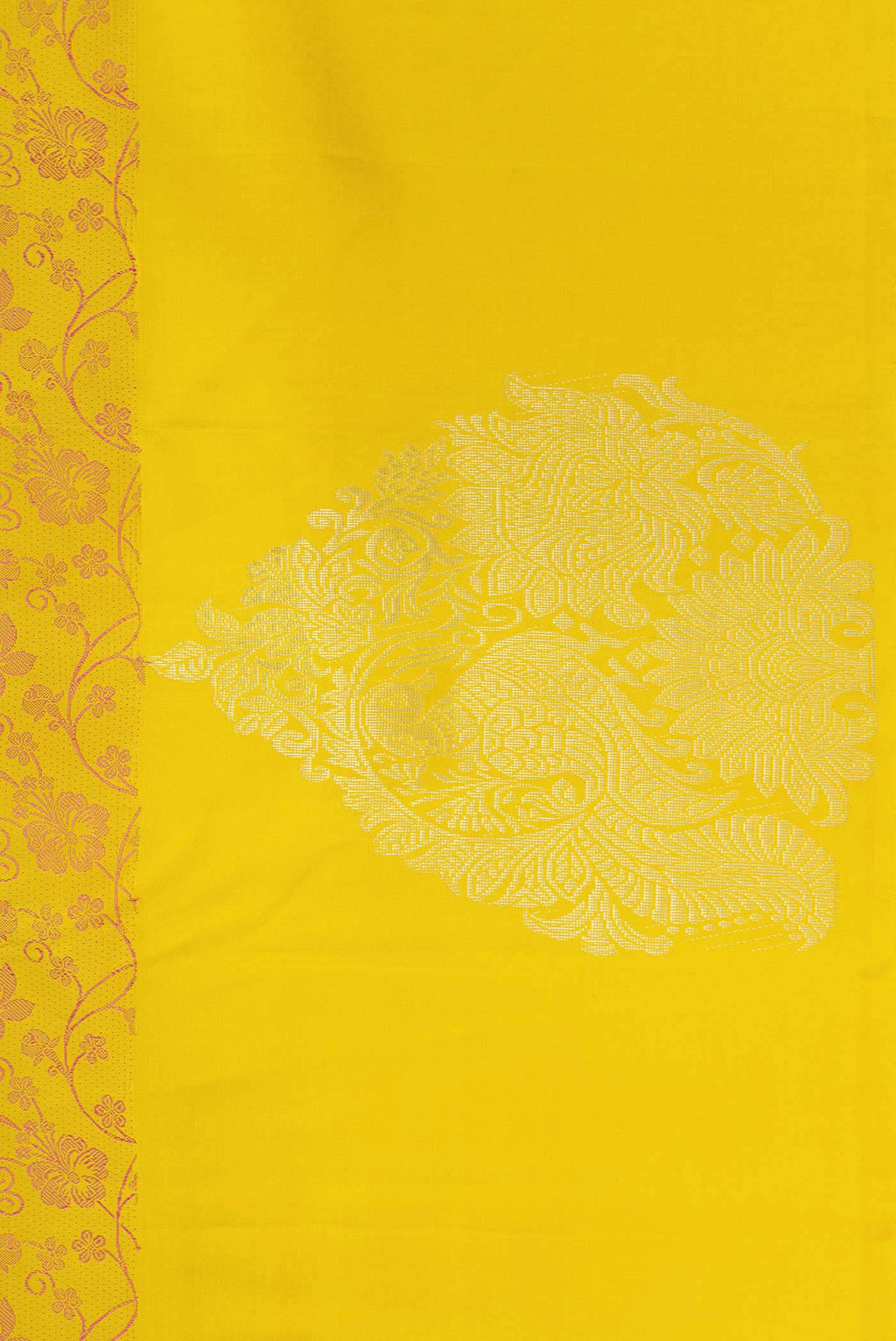 Border image of Pure Silk Pure Zari Mustard Dual Tone Kanchipuram Saree with Jacquard design on the body and Fancy Border
