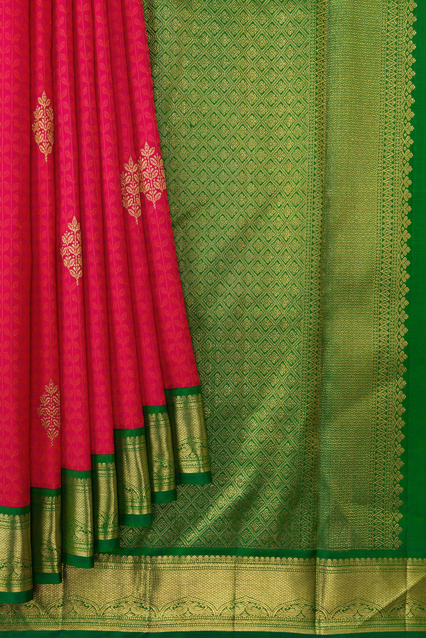Pleats and pallu of Pure Silk Pure Zari Pink Dual Tone Kanchipuram Saree with Jacquard With Zari Butta on the body and Zari Border. 