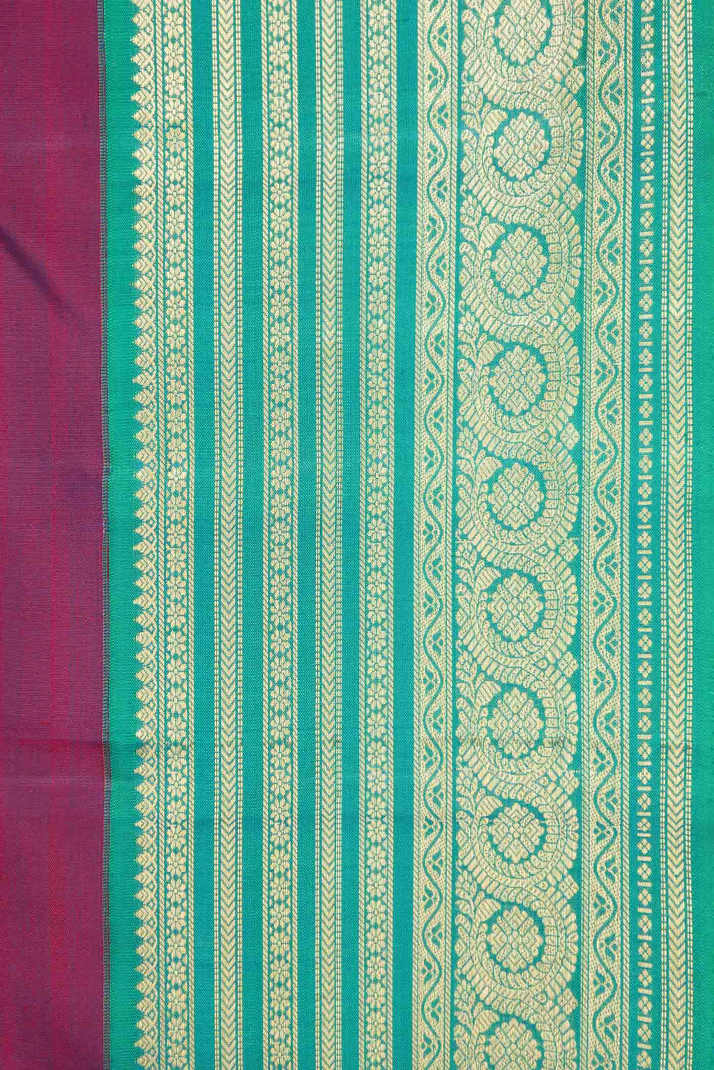 Border image of Purple Dual Tone Kanchipuram Silk Saree with Zari Butta on the body and Zari Border