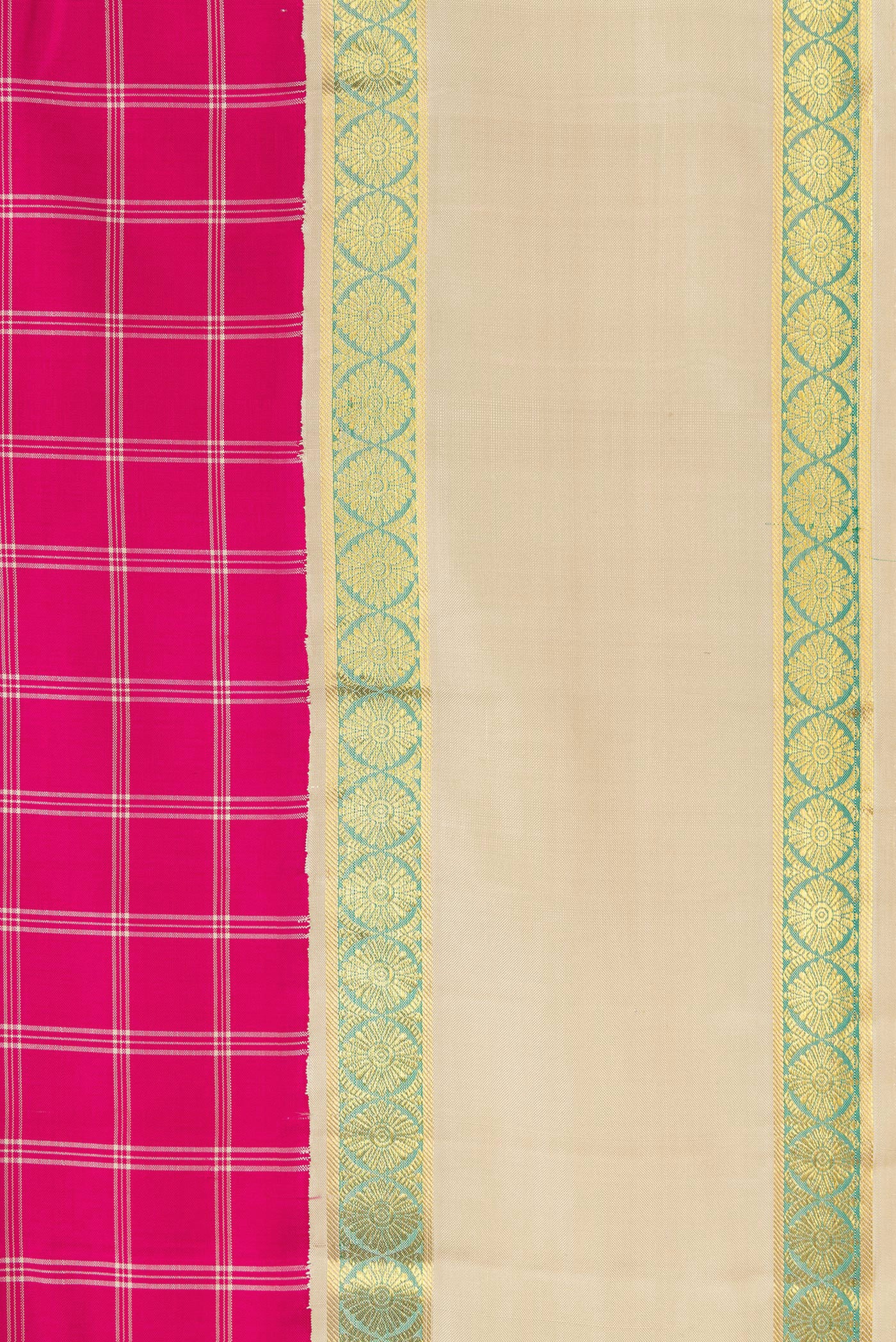 Border image of Pink Dual Tone Kanjivaram Silk Saree with Checked design on the body and Zari Border. 