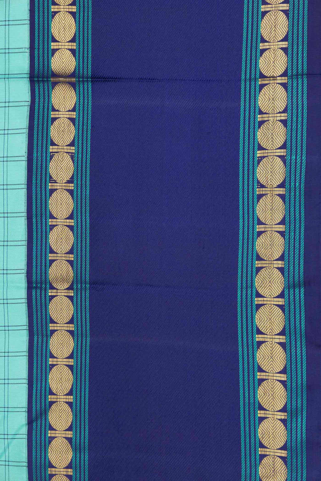 Border image of Sea Green Dual Tone Kanchipuram Silk Saree with Checked design on the body and Zari And Thread Border