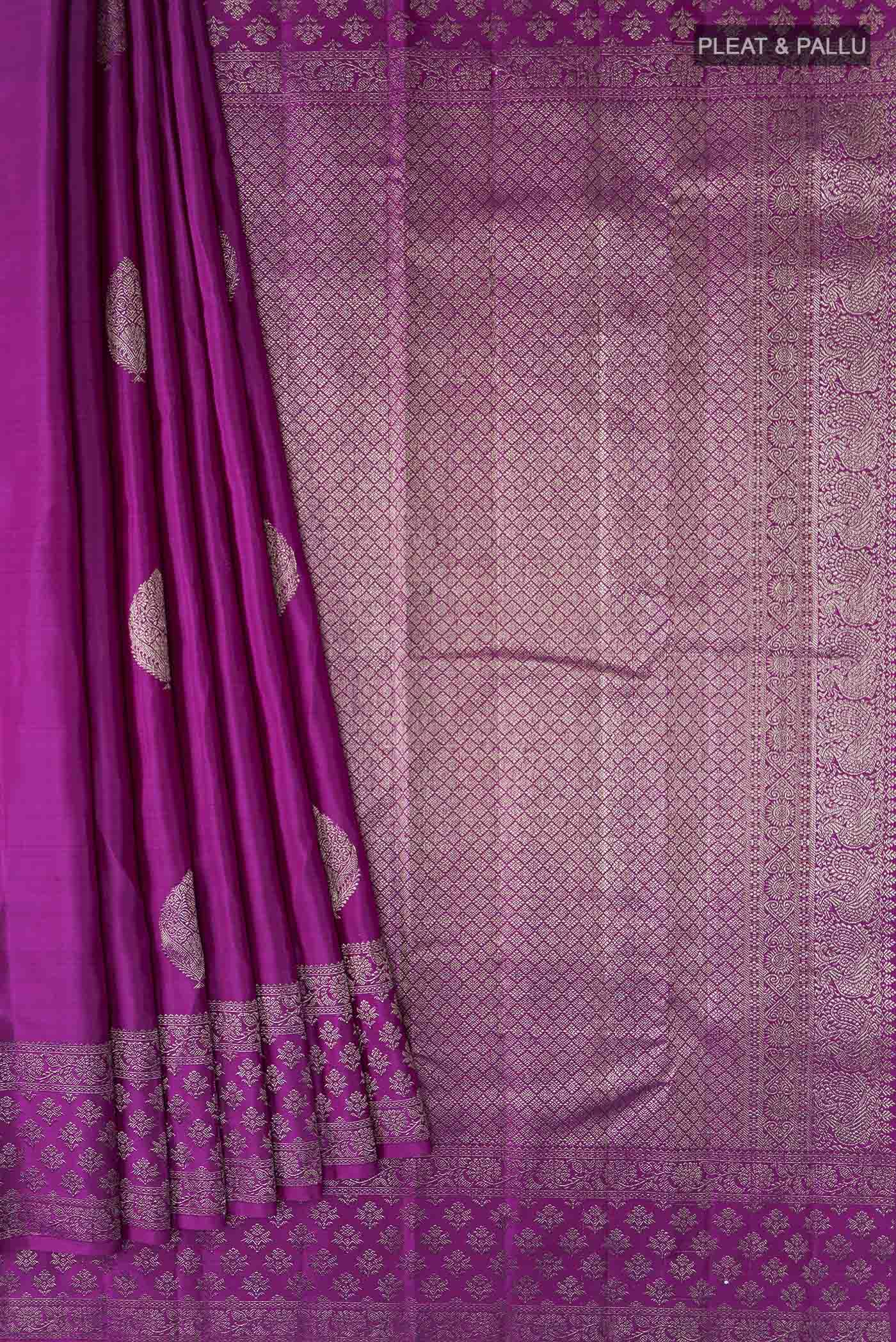 pleats pallu
