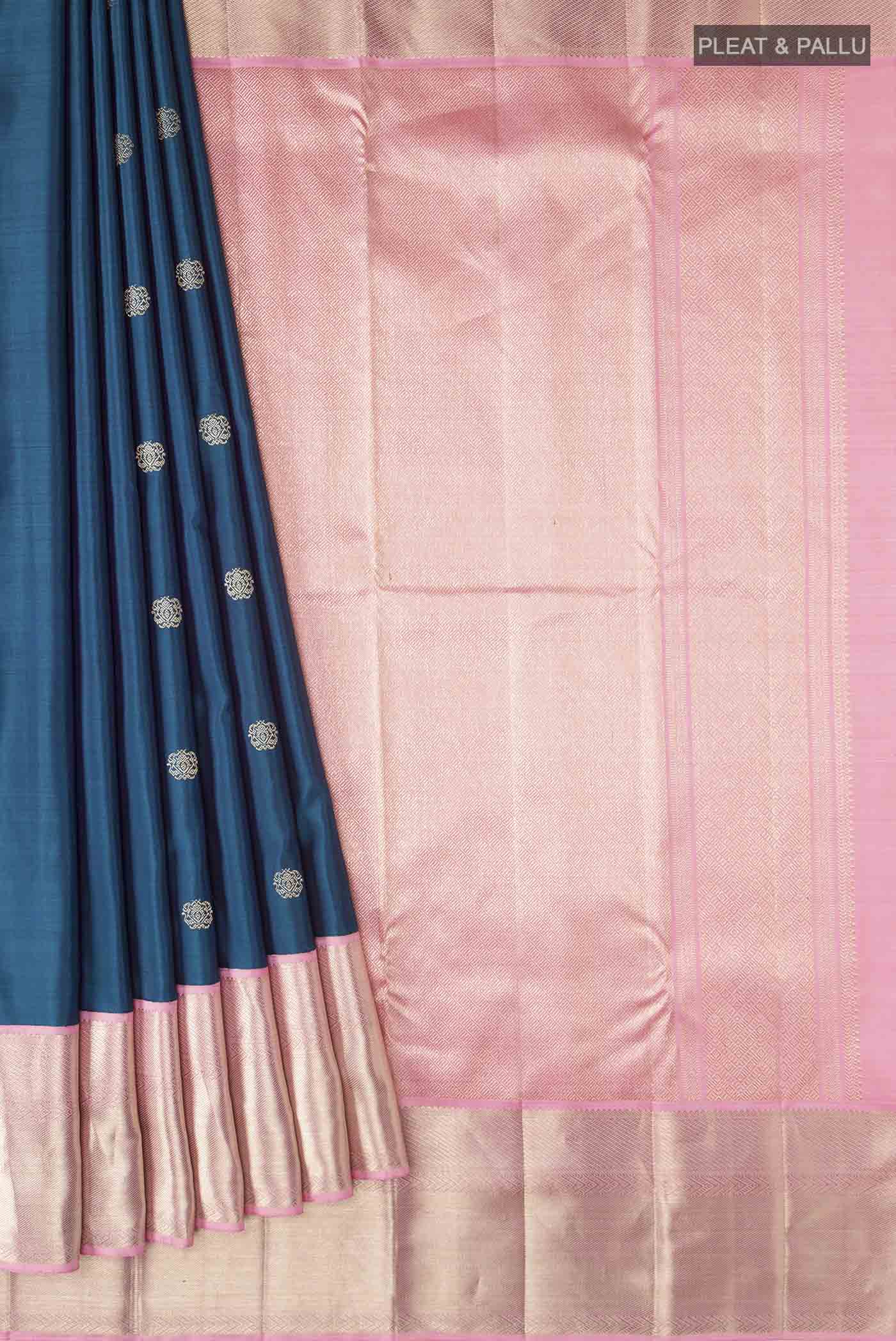 pleats pallu