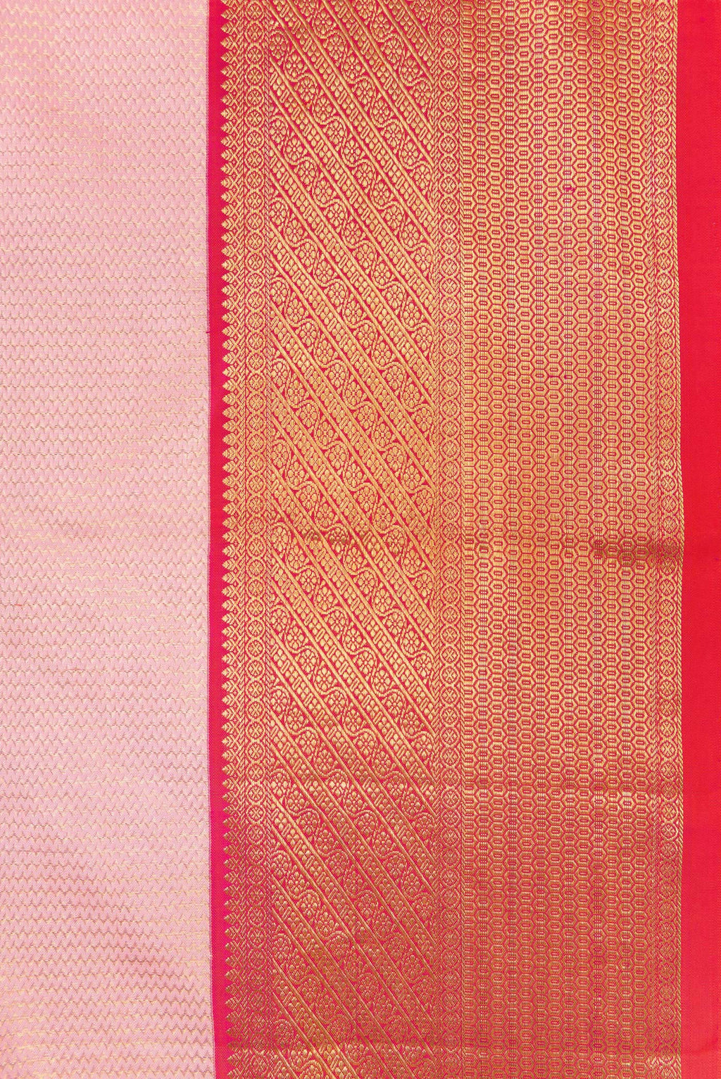 Border image of Pink Dual Tone Kanchipuram Silk Saree with Zari Brocade on the body and Zari Border. 