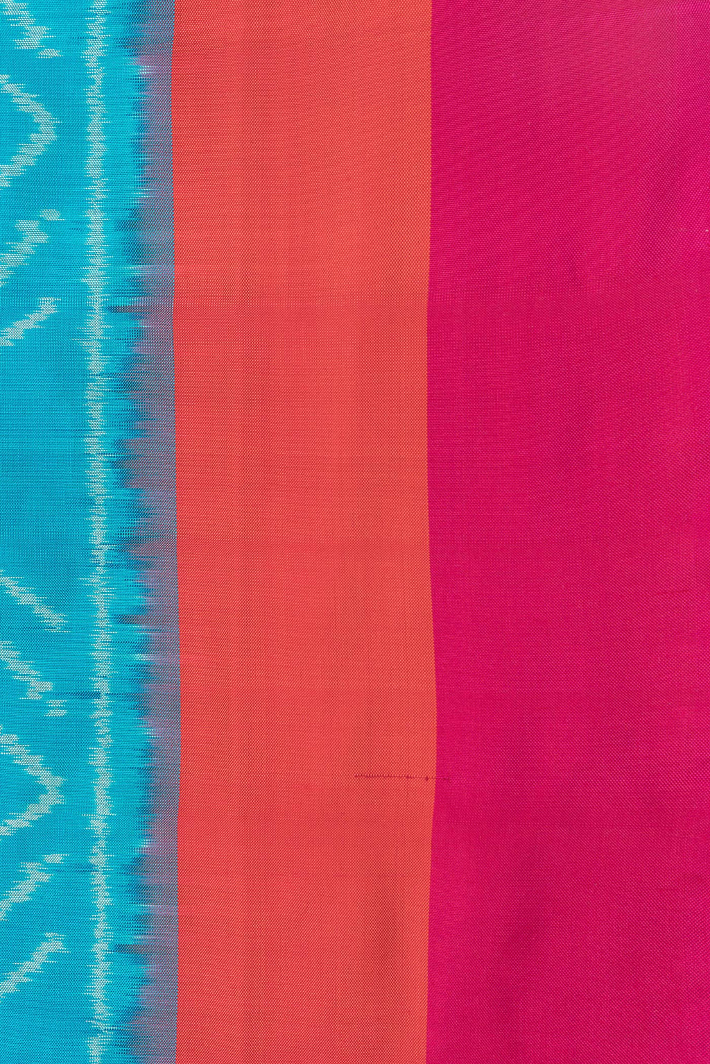 Border image of Sky Blue Dual Tone Double Ikat Saree with Ikat Print on the body and Plain Border. 