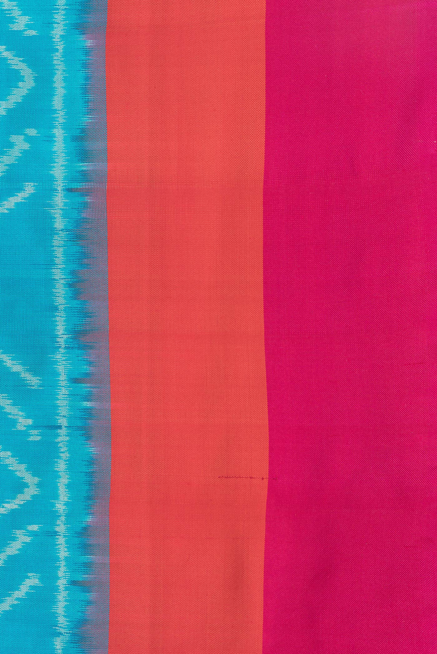 Border image of Sky Blue Dual Tone Double Ikat Saree with Ikat Print on the body and Plain Border. 