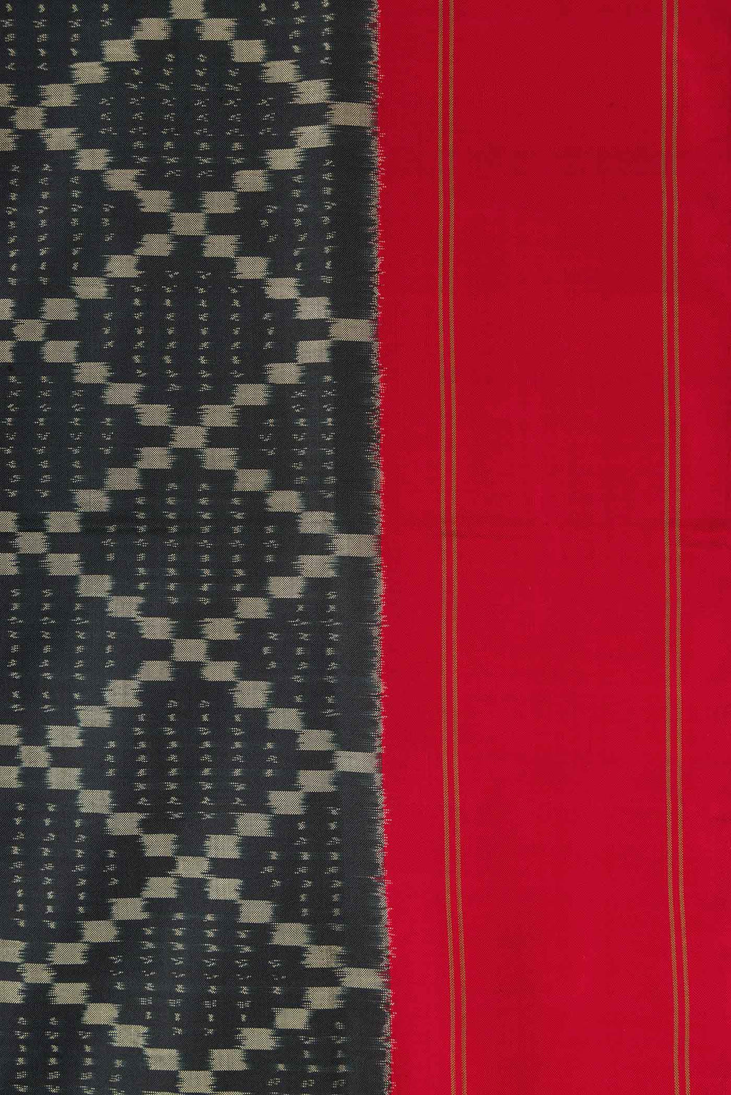 Border image of Black Pochampally Silk Saree with Pure Ikat on the body and Plain Border