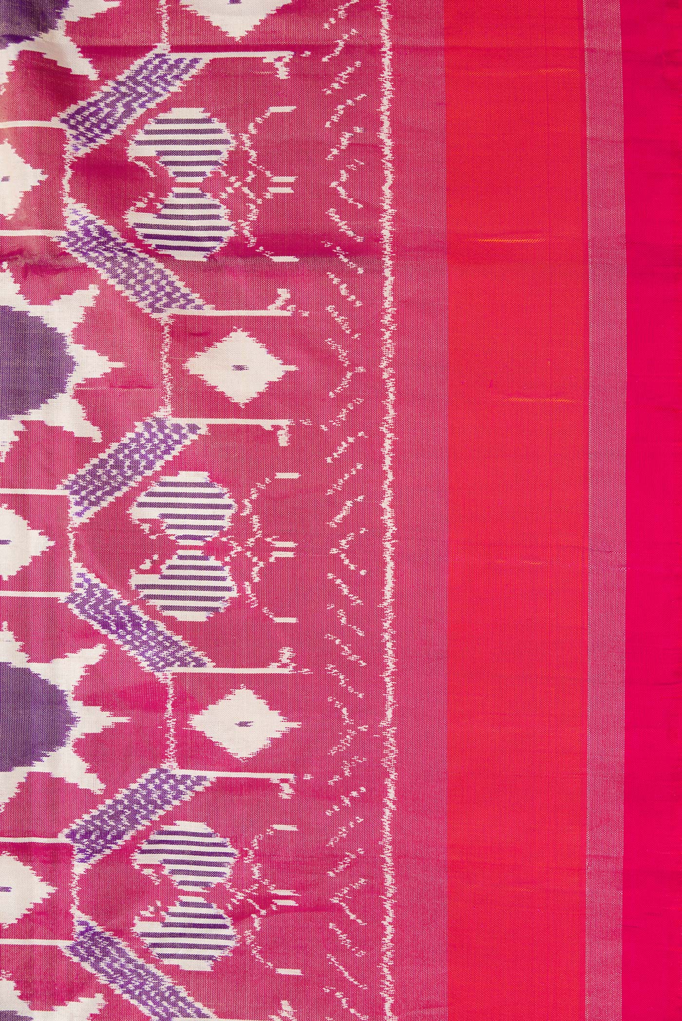 Border image of Pink Dual Tone Double Ikat Saree with Ikat Print on the body and Zari Border. 
