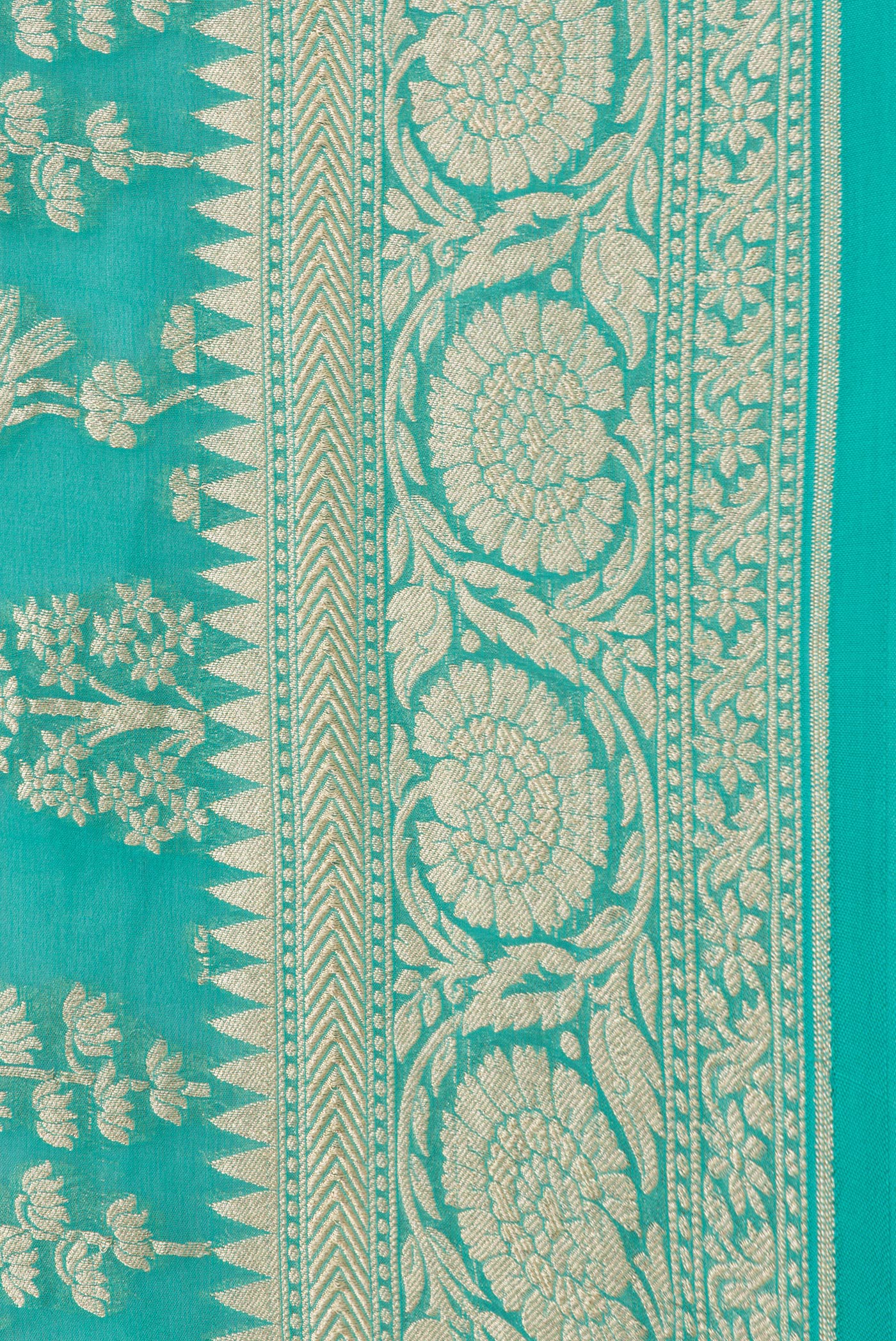 Border image of Sea Green Dual Tone Banarasi Georgette Saree with Zari Brocade on the body and Zari Border. 