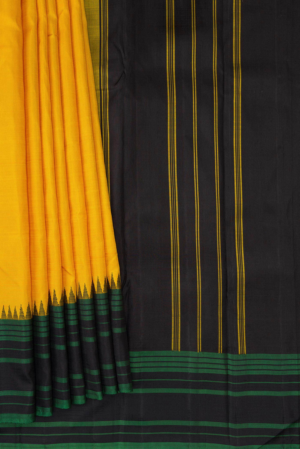 Pleats and pallu of Mustard Dual Tone Kanchipuram Silk Saree with Plain Body and Thread Border