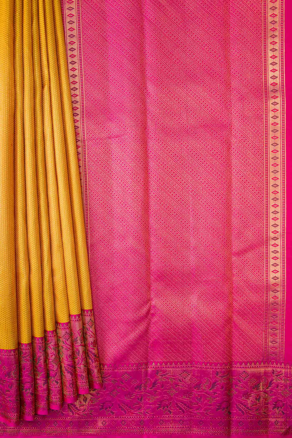 pleats pallu