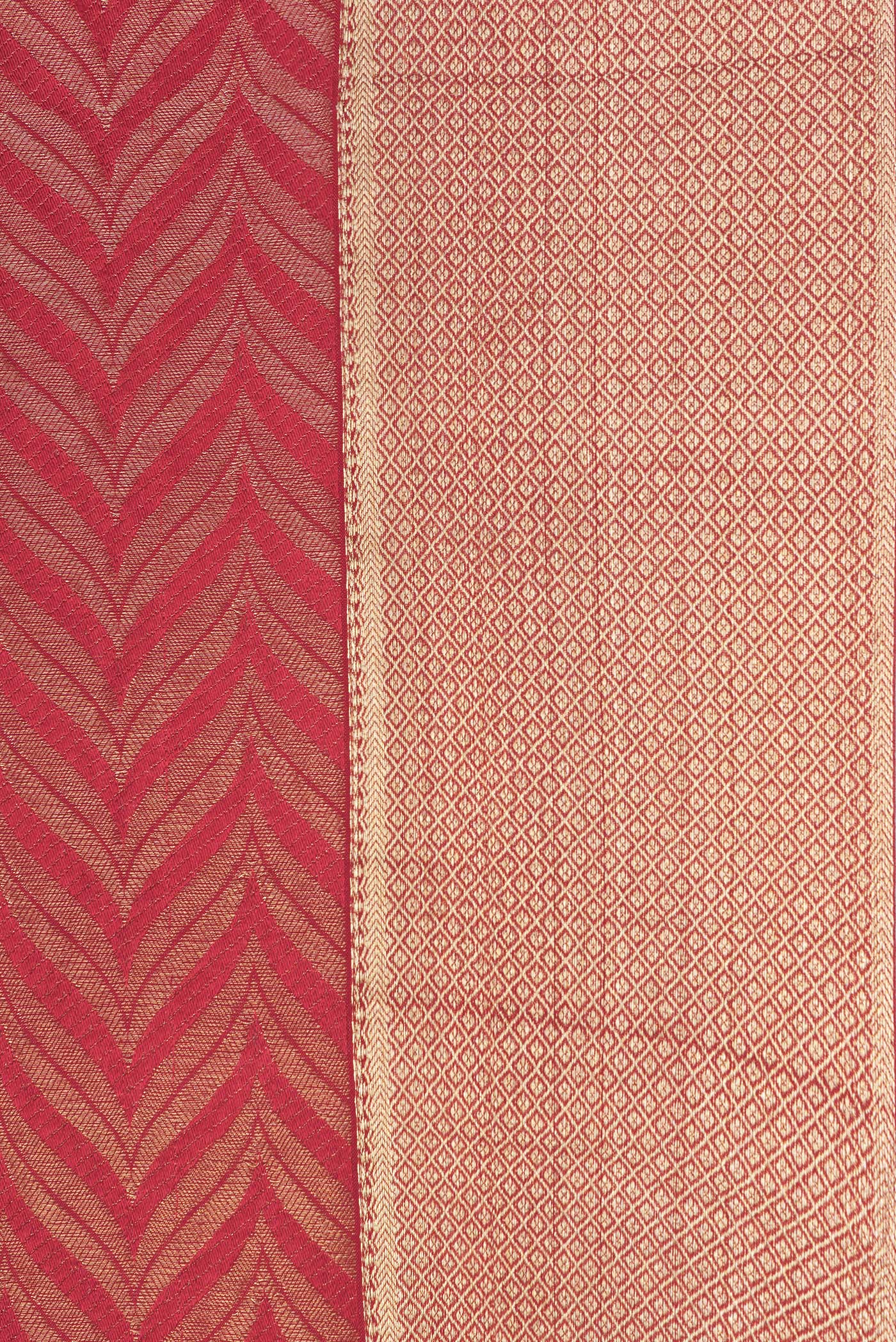 Border image of Red Dual Tone Mysore Georgette Saree with Zari Brocade on the body and Zari Border. 